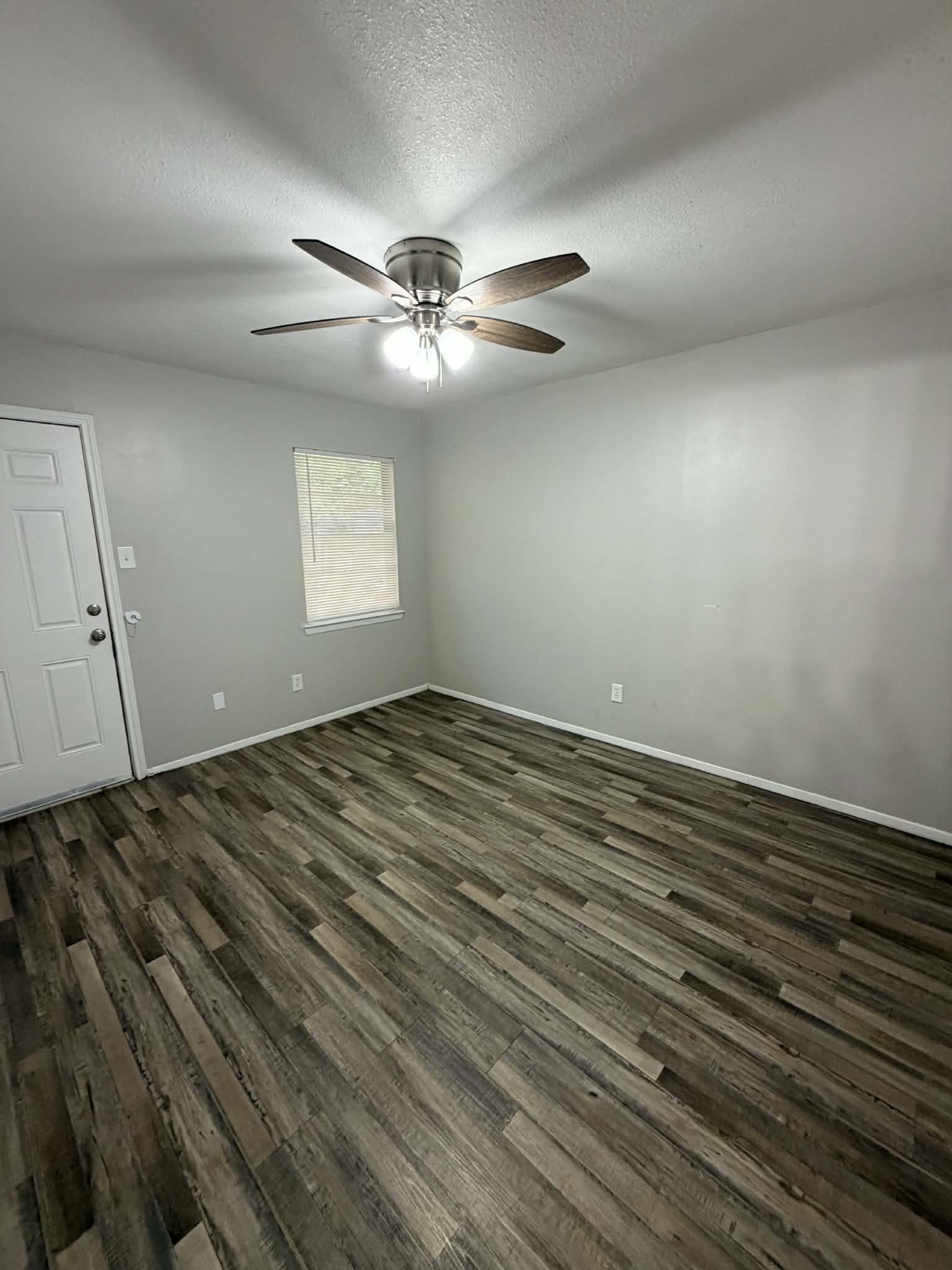 1410 Courtney Place
