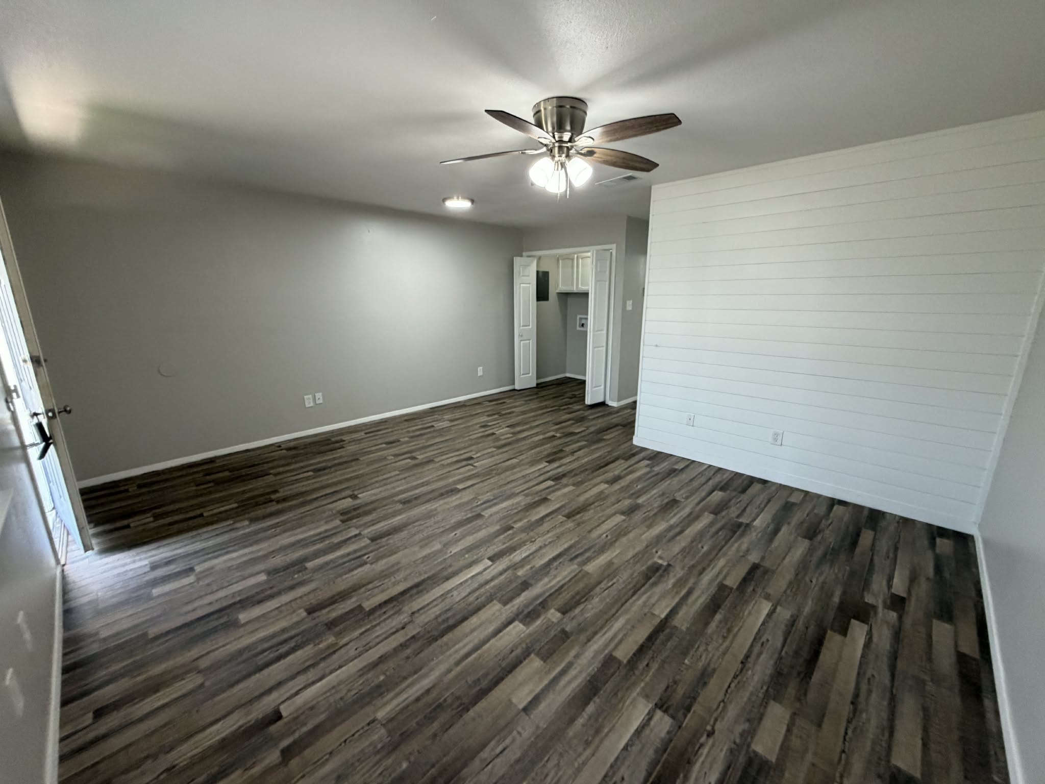 1410 Courtney Place