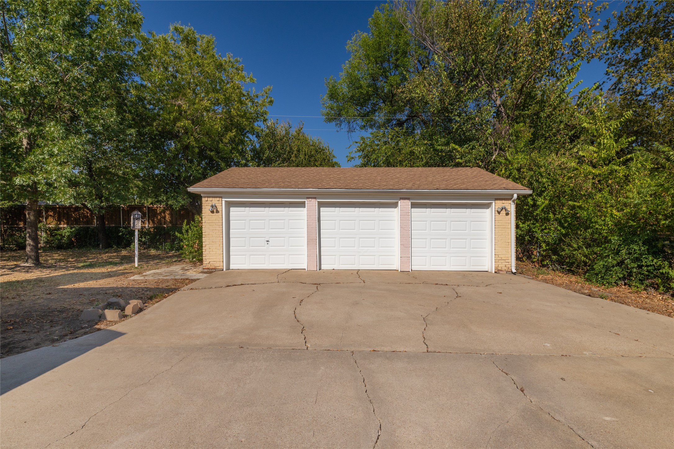 3613 Jonette Drive