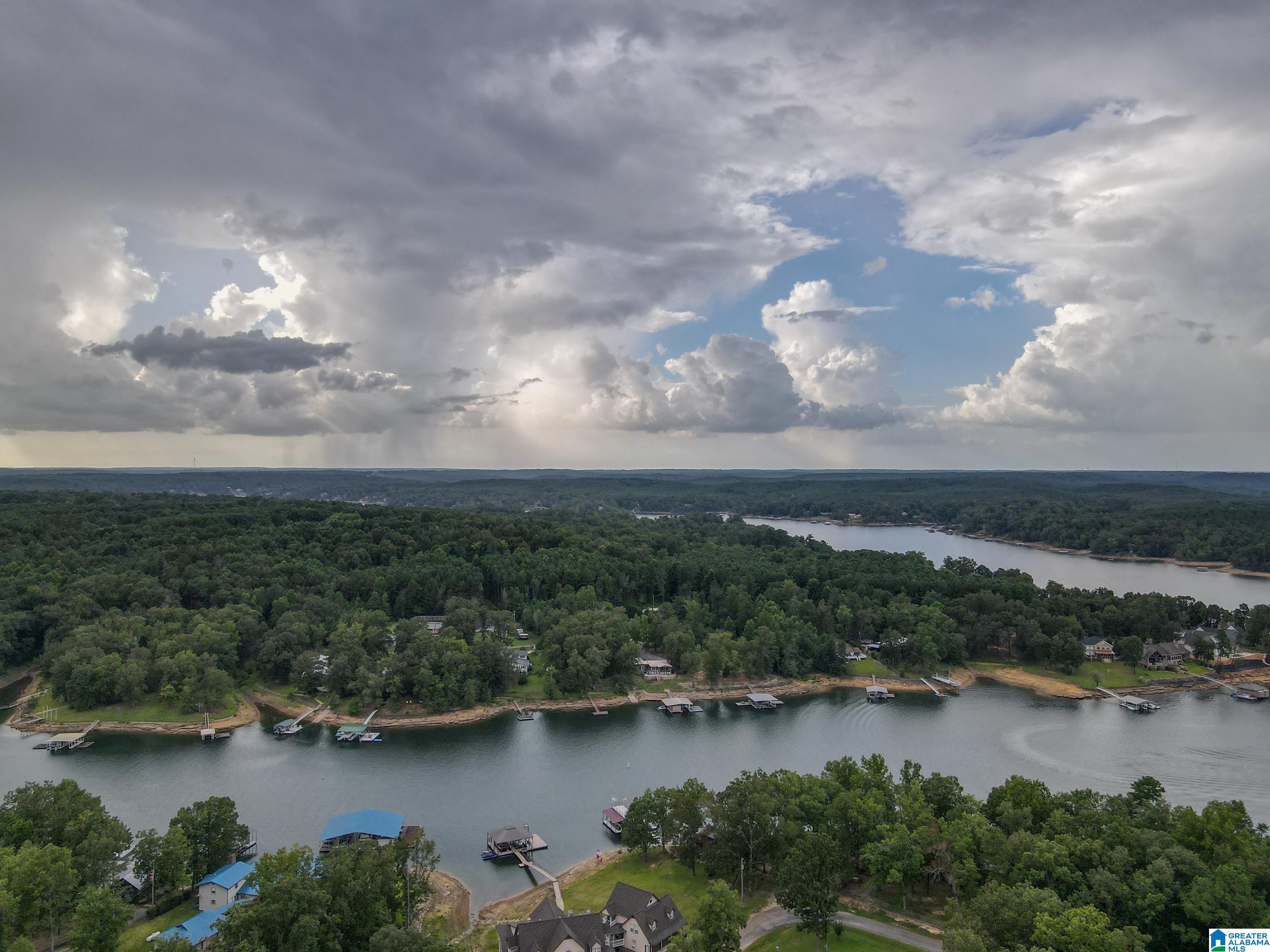 000 OAK LEAF COURT 1