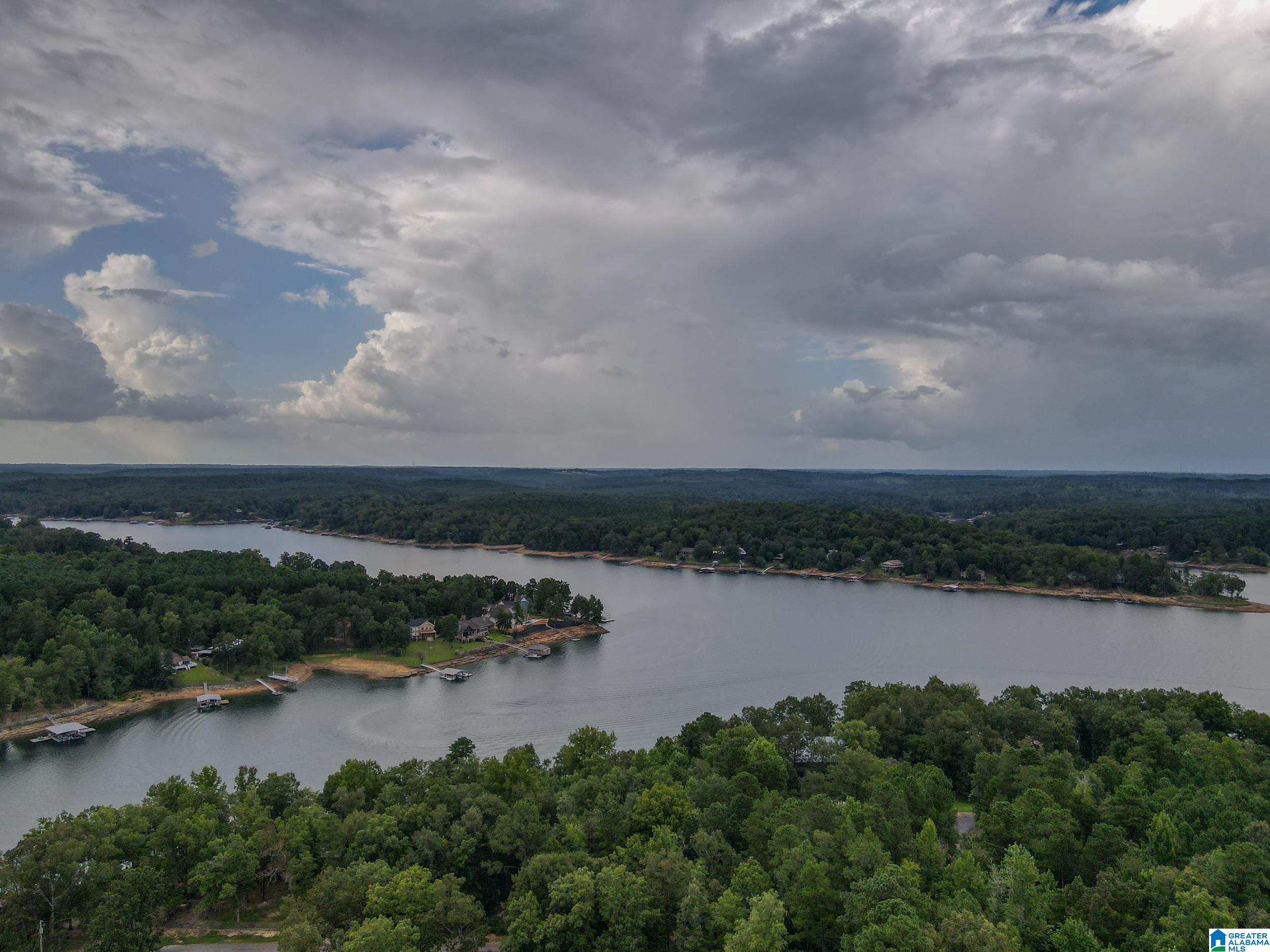 000 OAK LEAF COURT 1