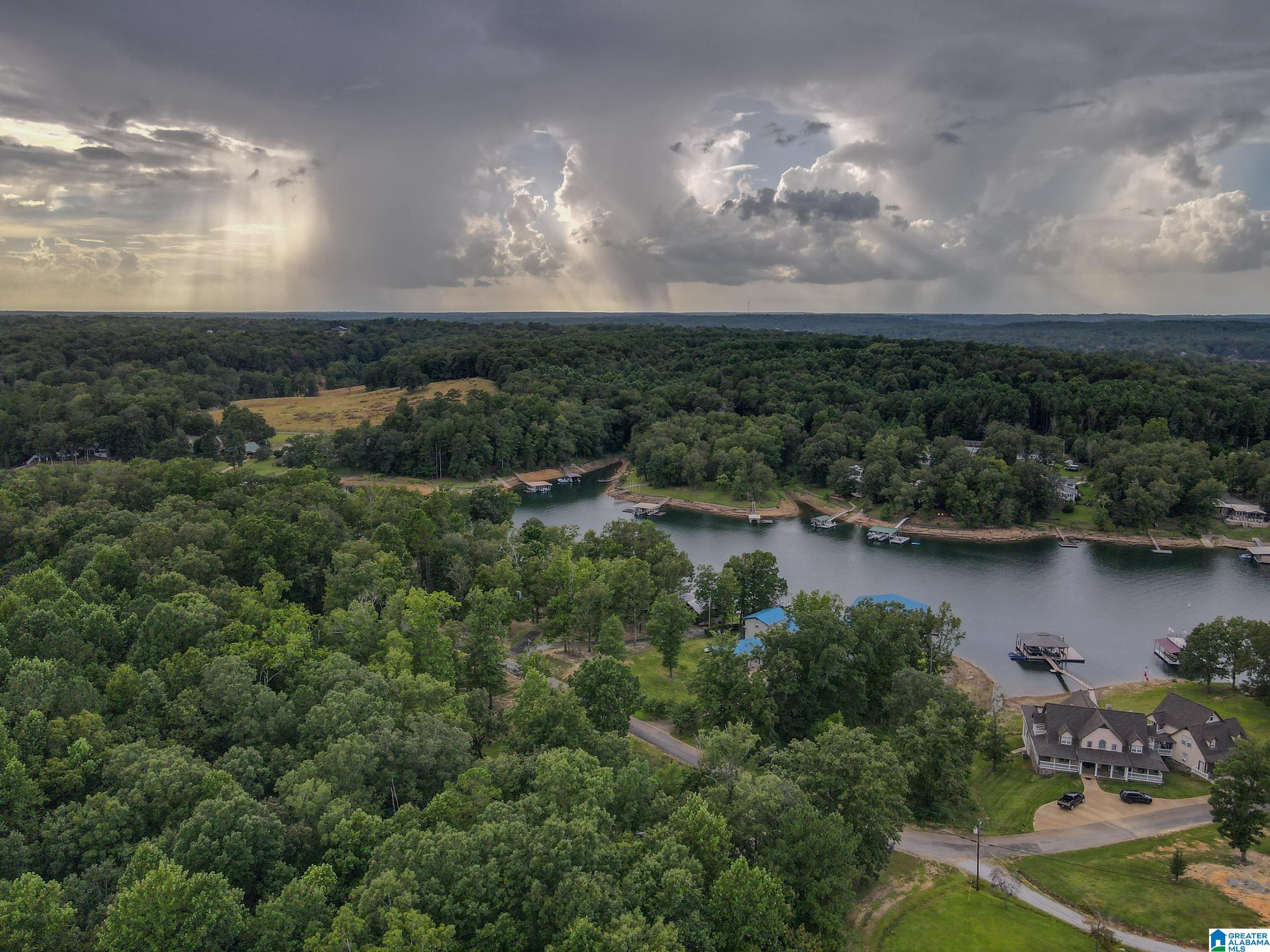 000 OAK LEAF COURT 1