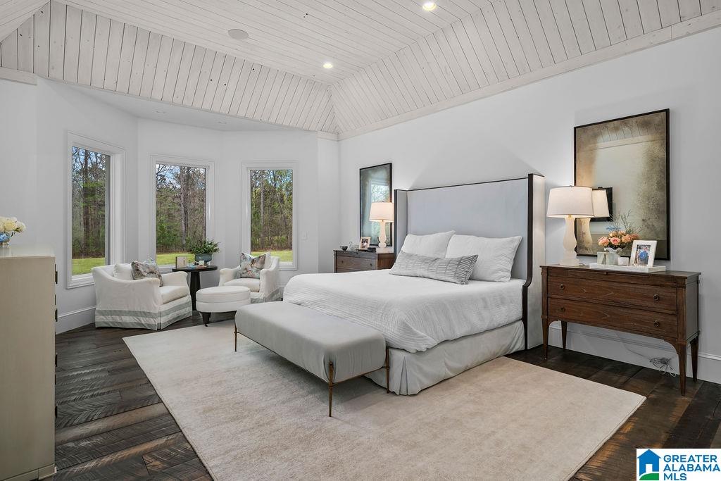 2406 OAK RIDGE DRIVE