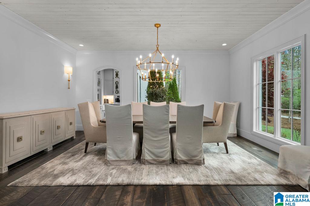 2406 OAK RIDGE DRIVE