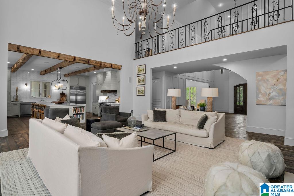 2406 OAK RIDGE DRIVE