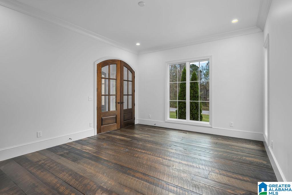 2406 OAK RIDGE DRIVE