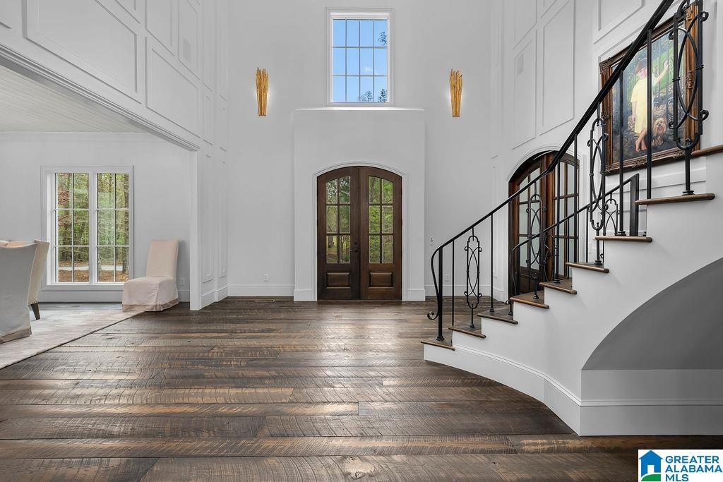 2406 OAK RIDGE DRIVE