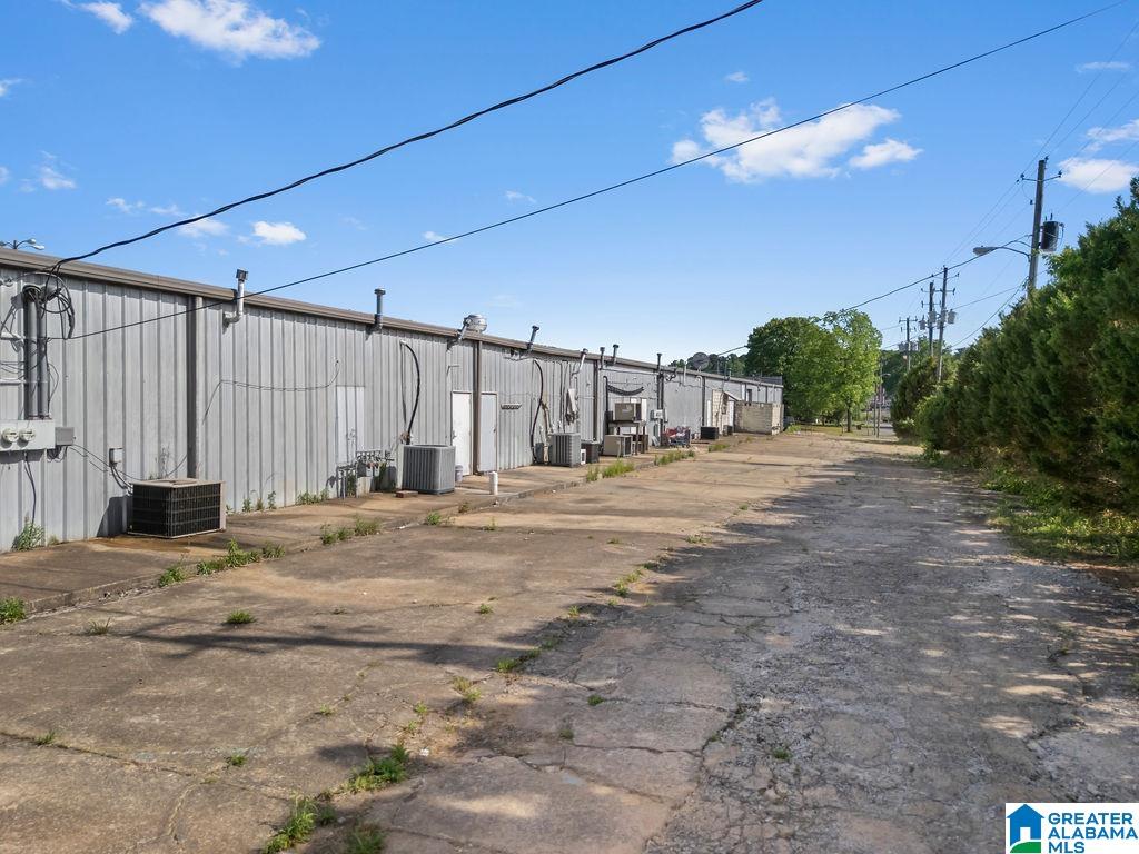 301 N WALSTON BRIDGE ROAD Suite 112 and 113