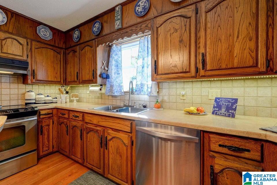 231 FAIRWAY DRIVE