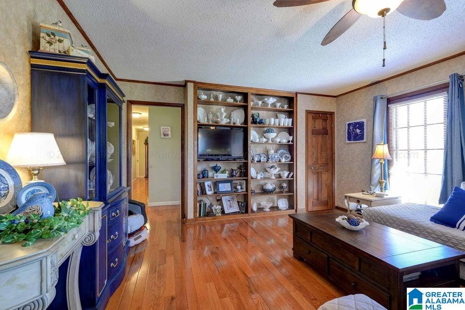 231 FAIRWAY DRIVE