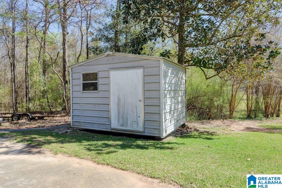 231 FAIRWAY DRIVE