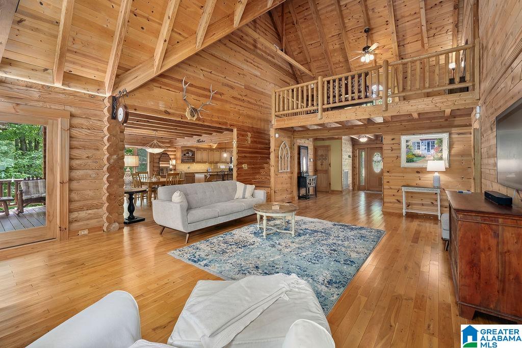 322 BLUE WATER POINTE DRIVE