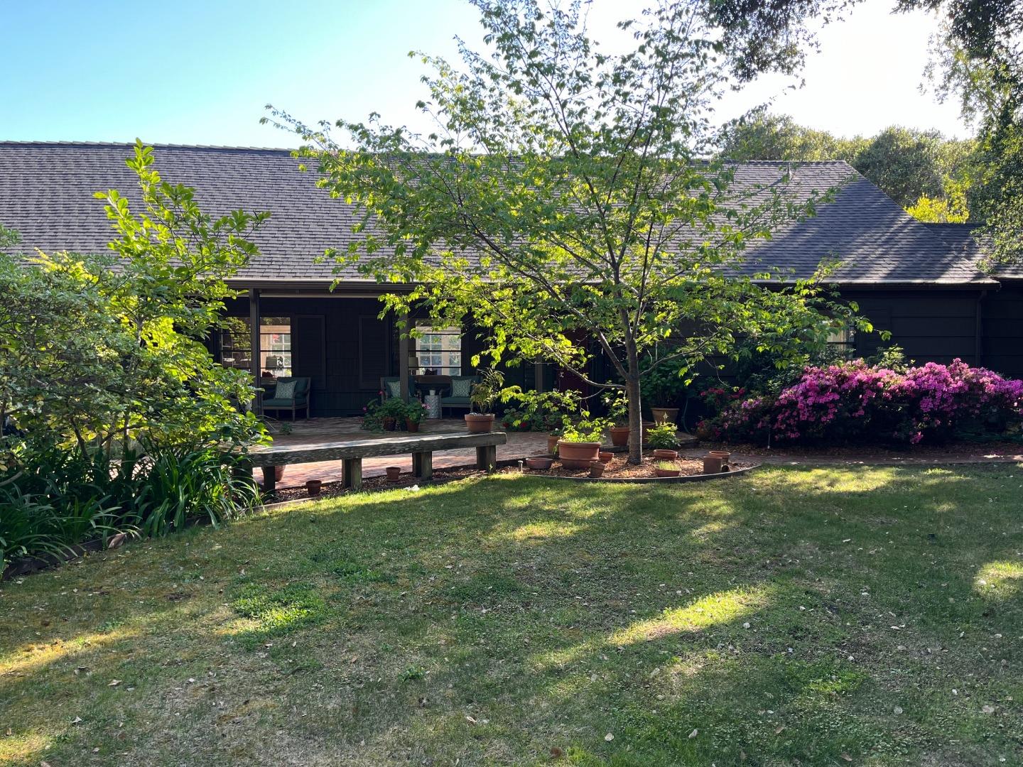 352 Bay Road