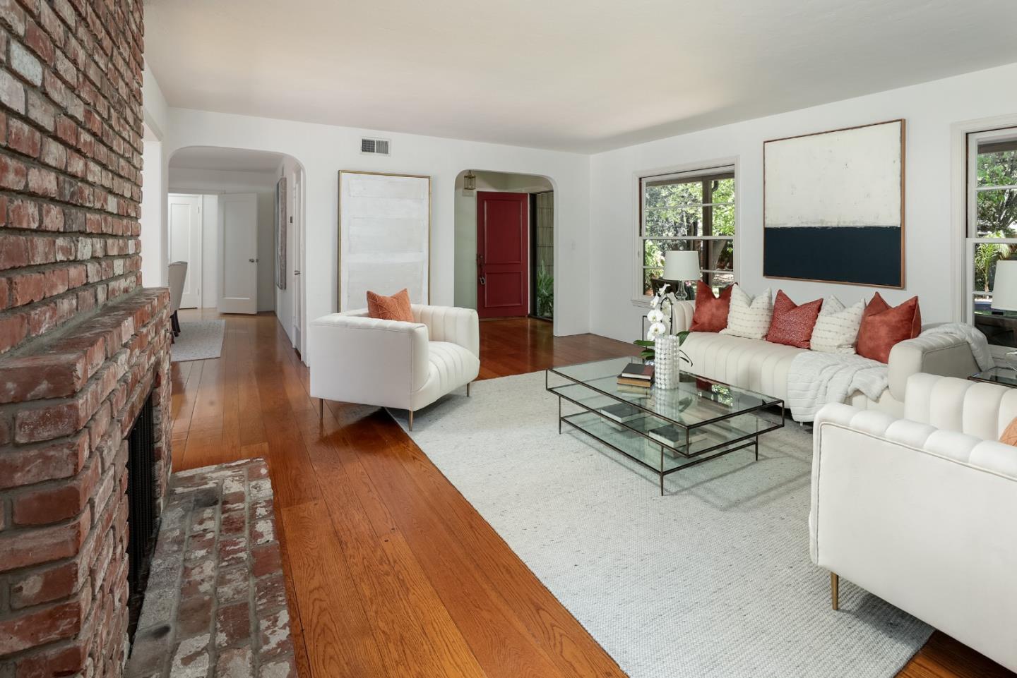 352 Bay Road
