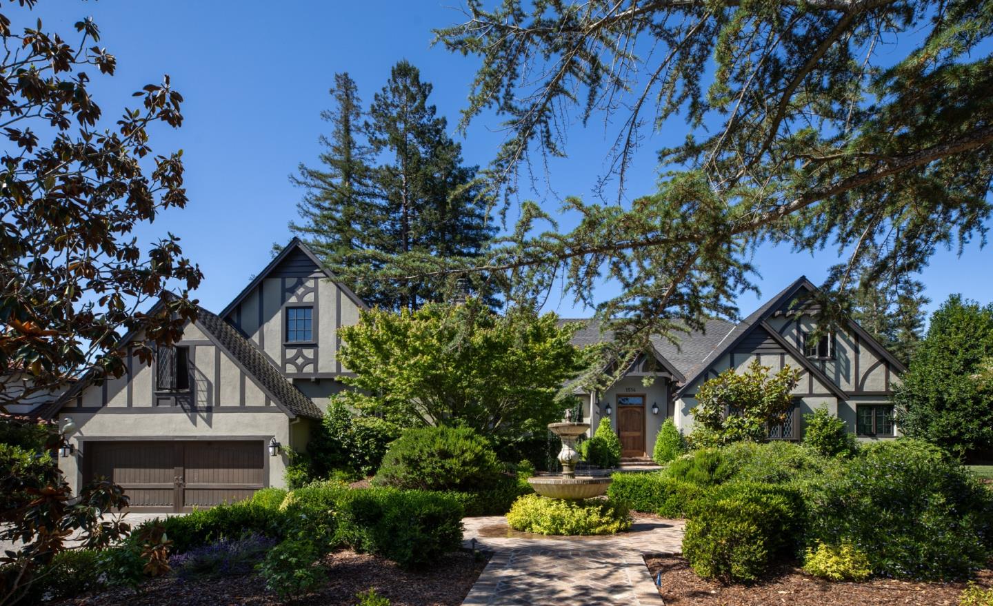 1514 Country Club Drive