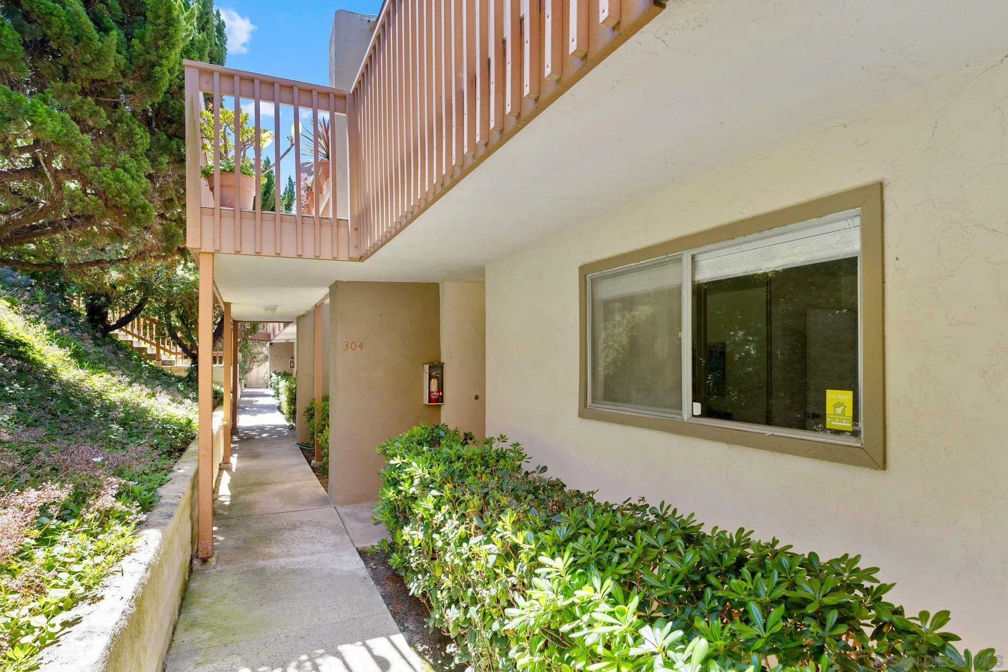 2475 Jefferson # 304