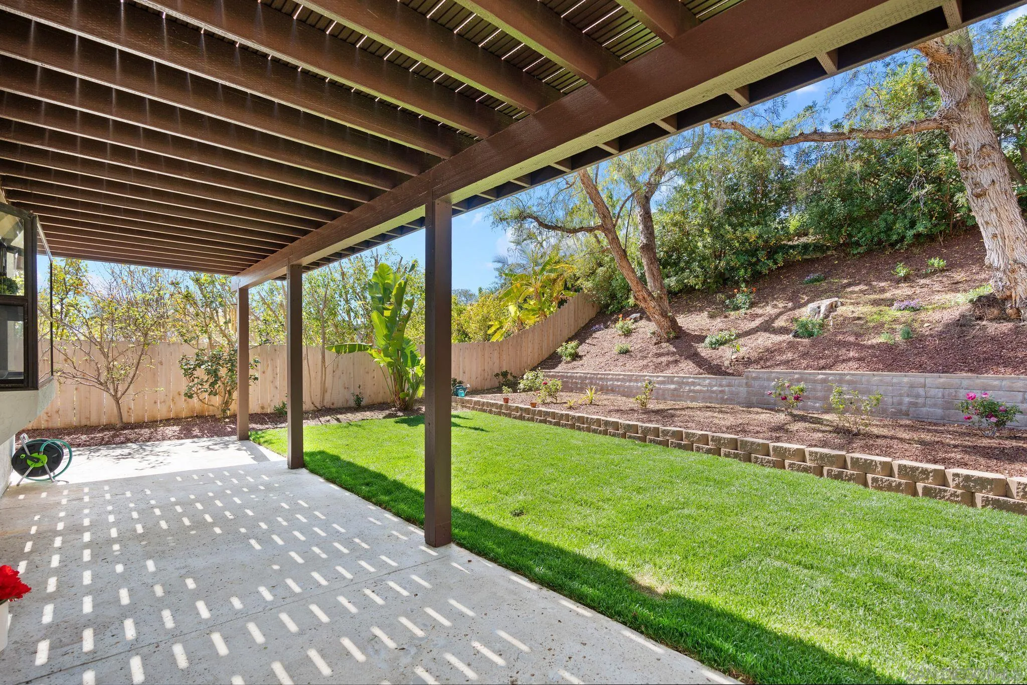 7057 El Fuerte St.