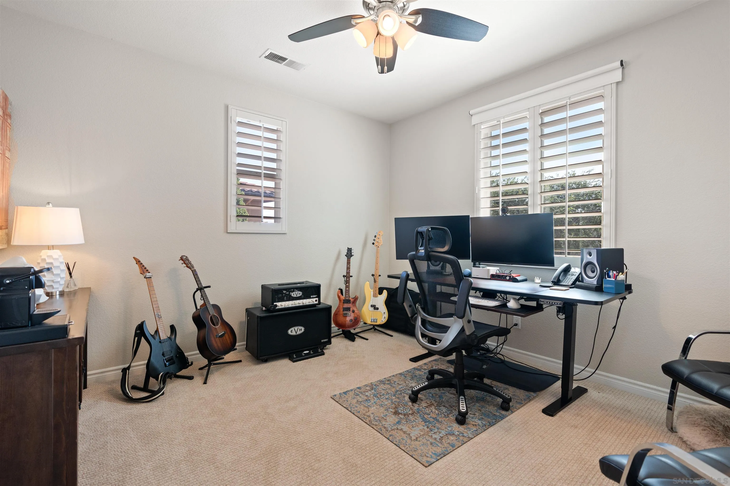571 Lynwood Dr.