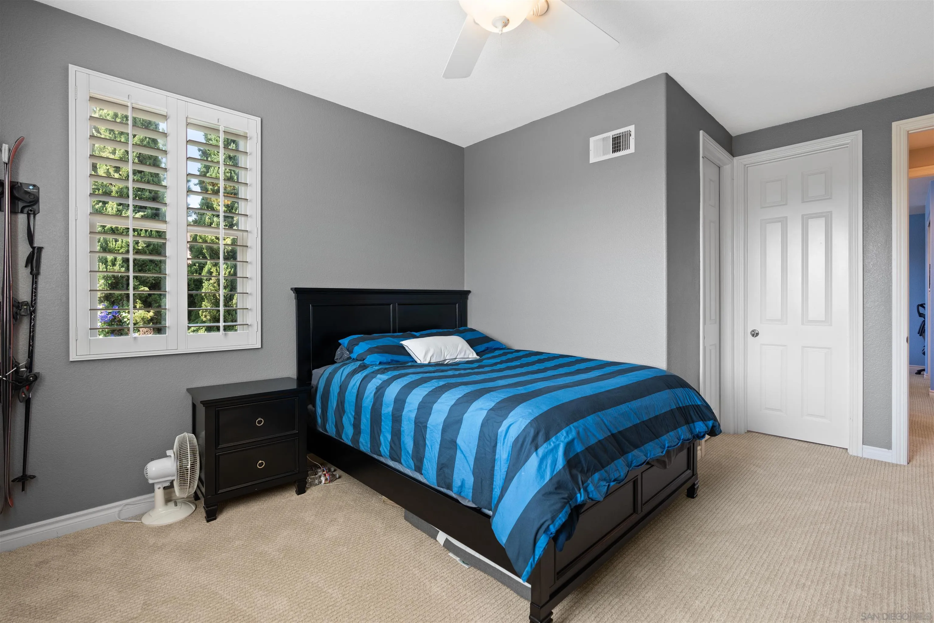 571 Lynwood Dr.