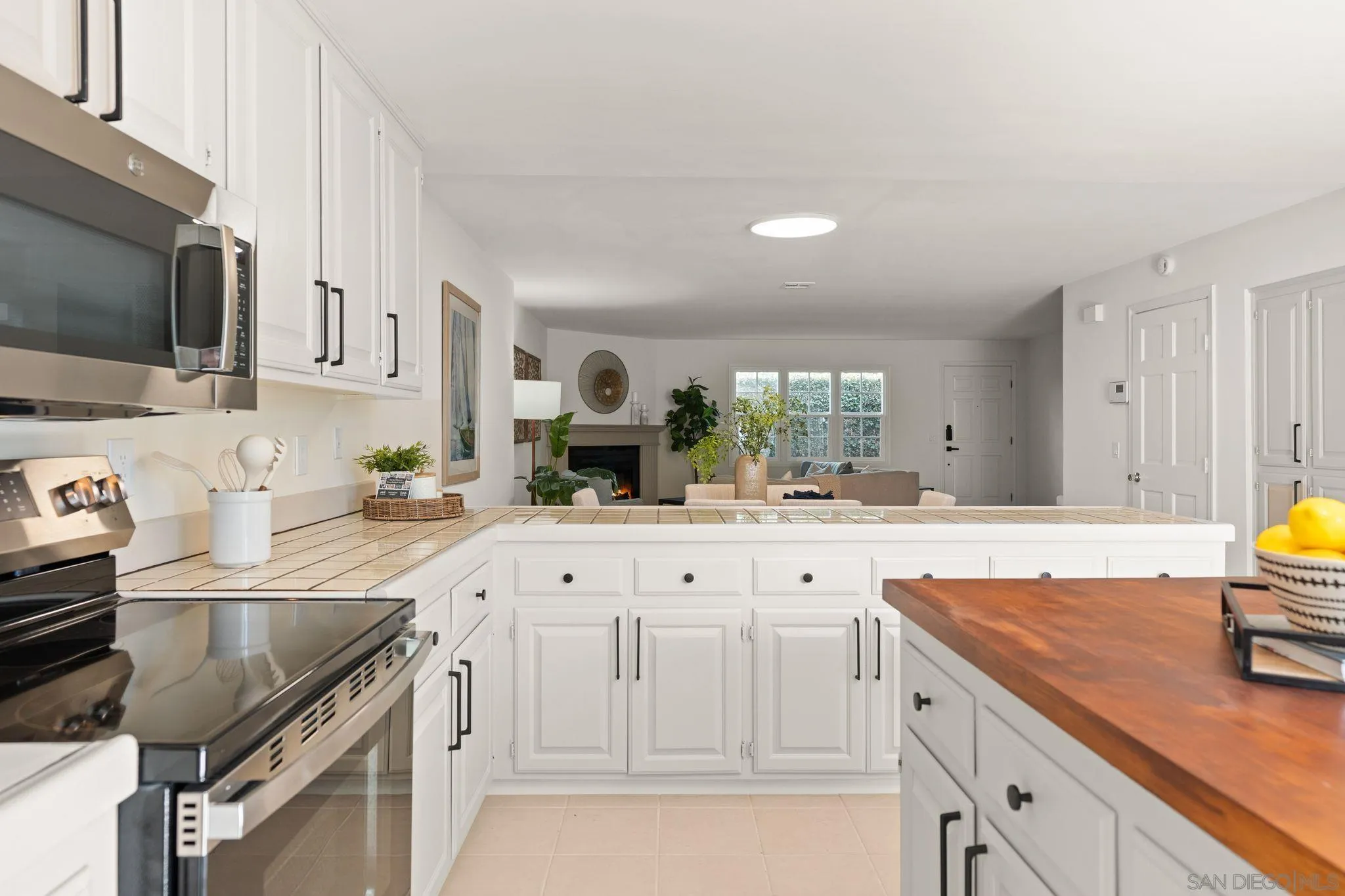 736 F Ave Unit 3