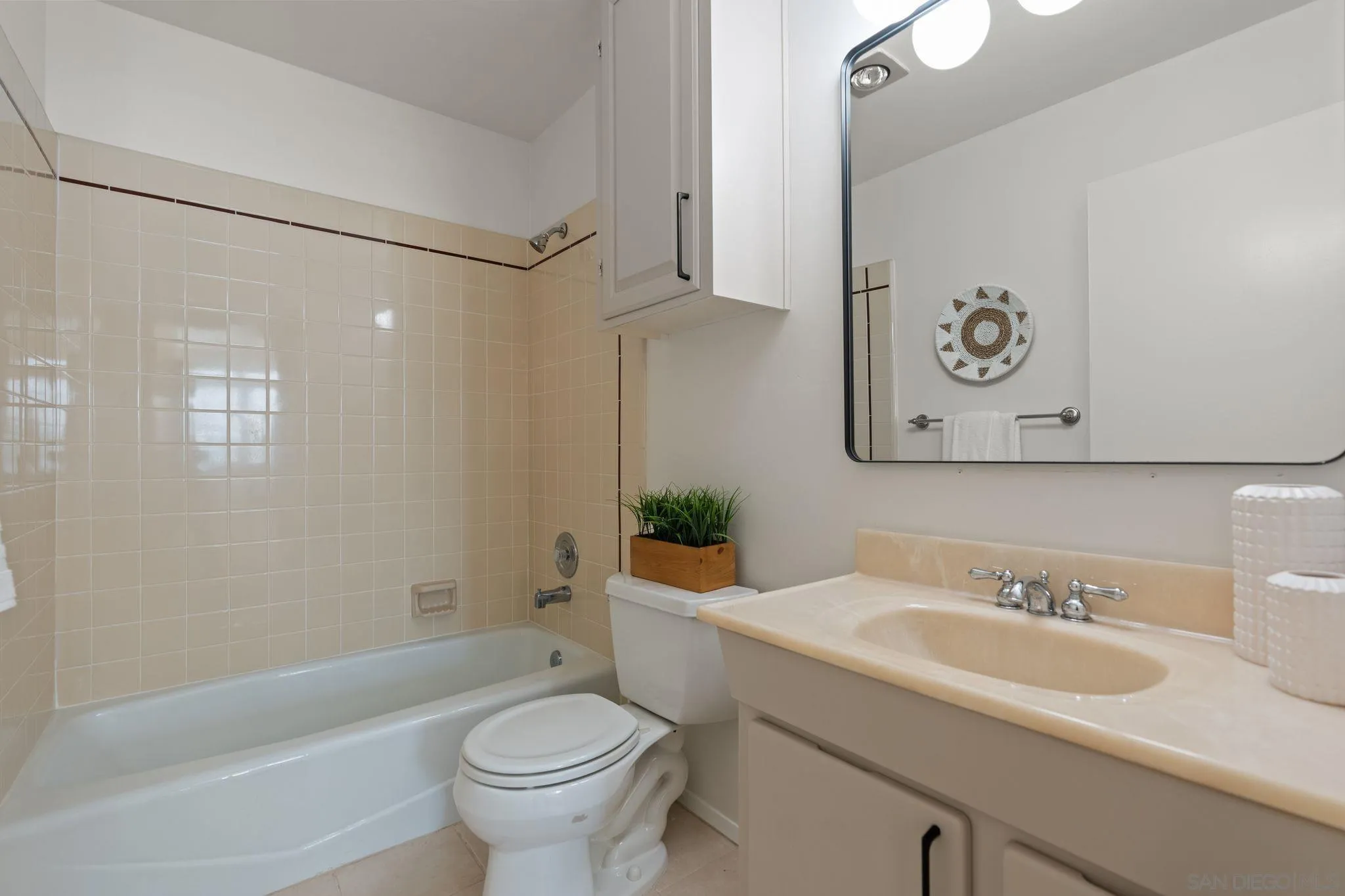 736 F Ave Unit 3