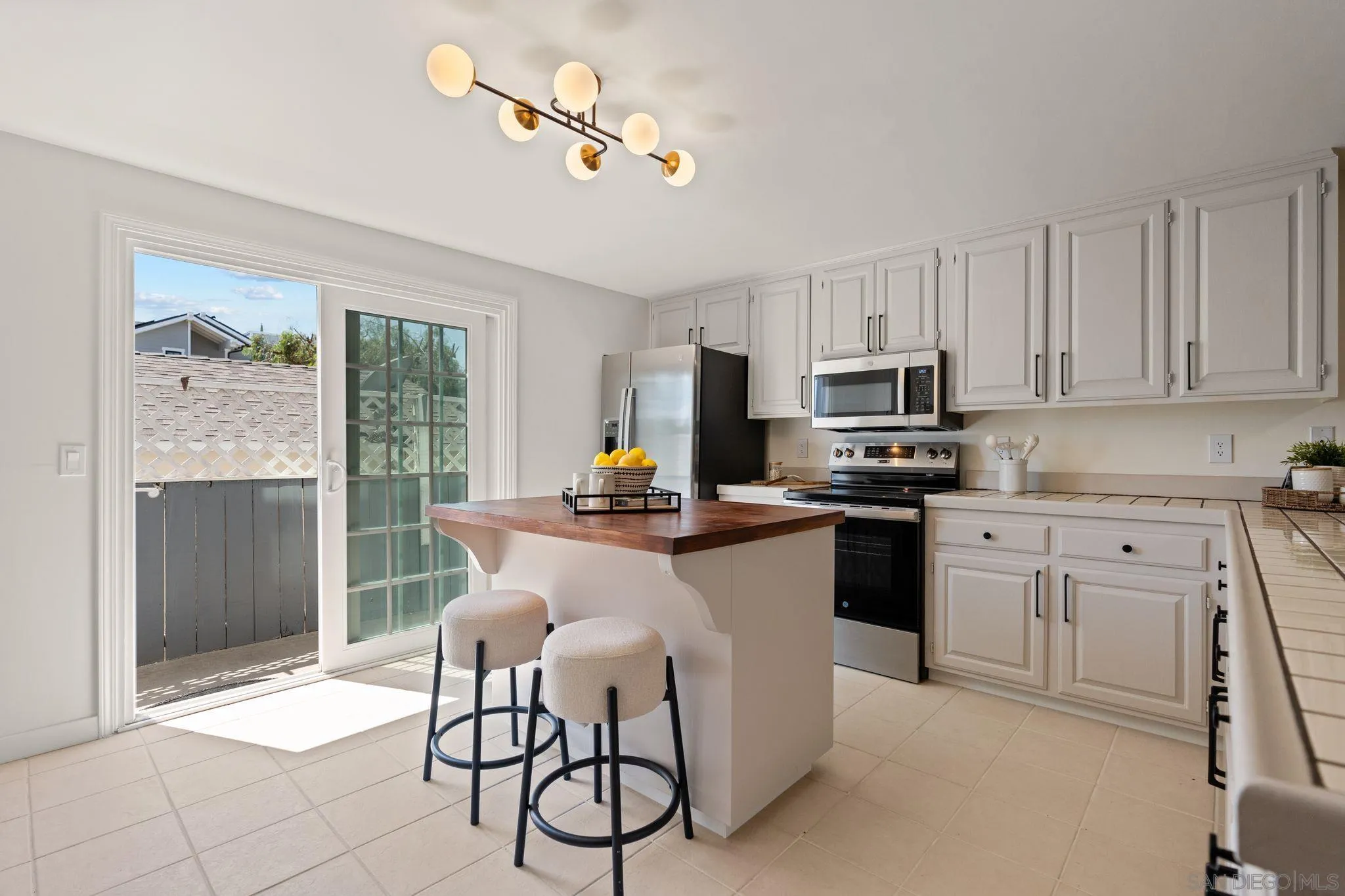 736 F Ave Unit 3