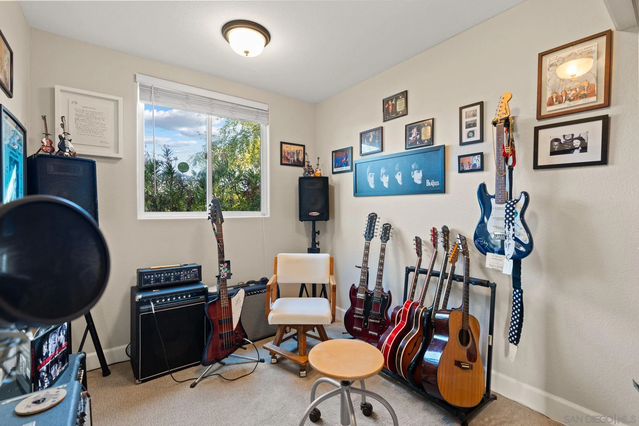 17117 Tallow Tree, San Diego