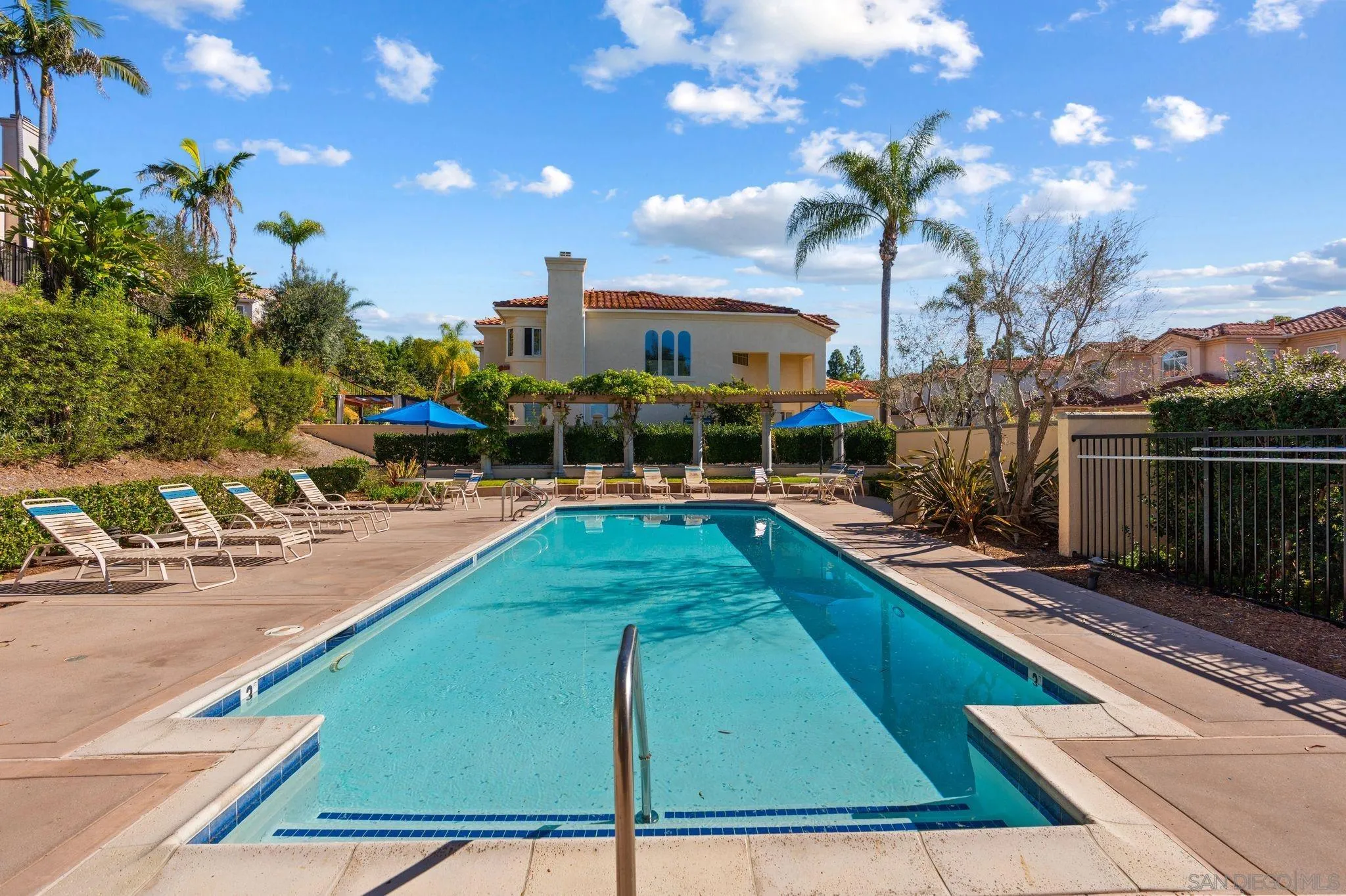 10884 Caminito Colorado