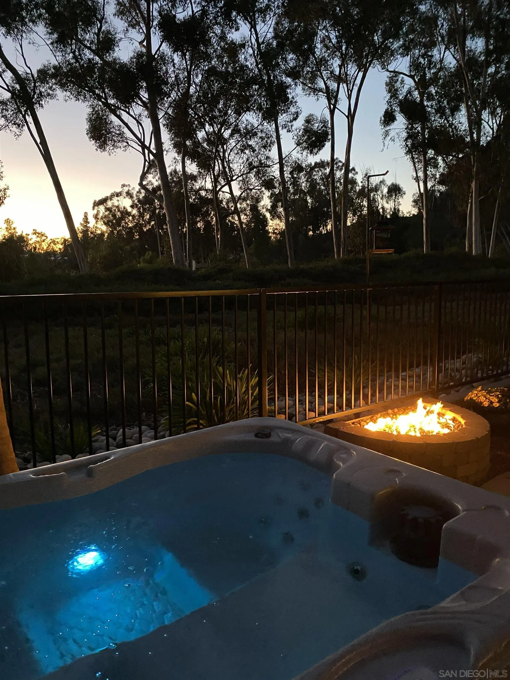 10884 Caminito Colorado