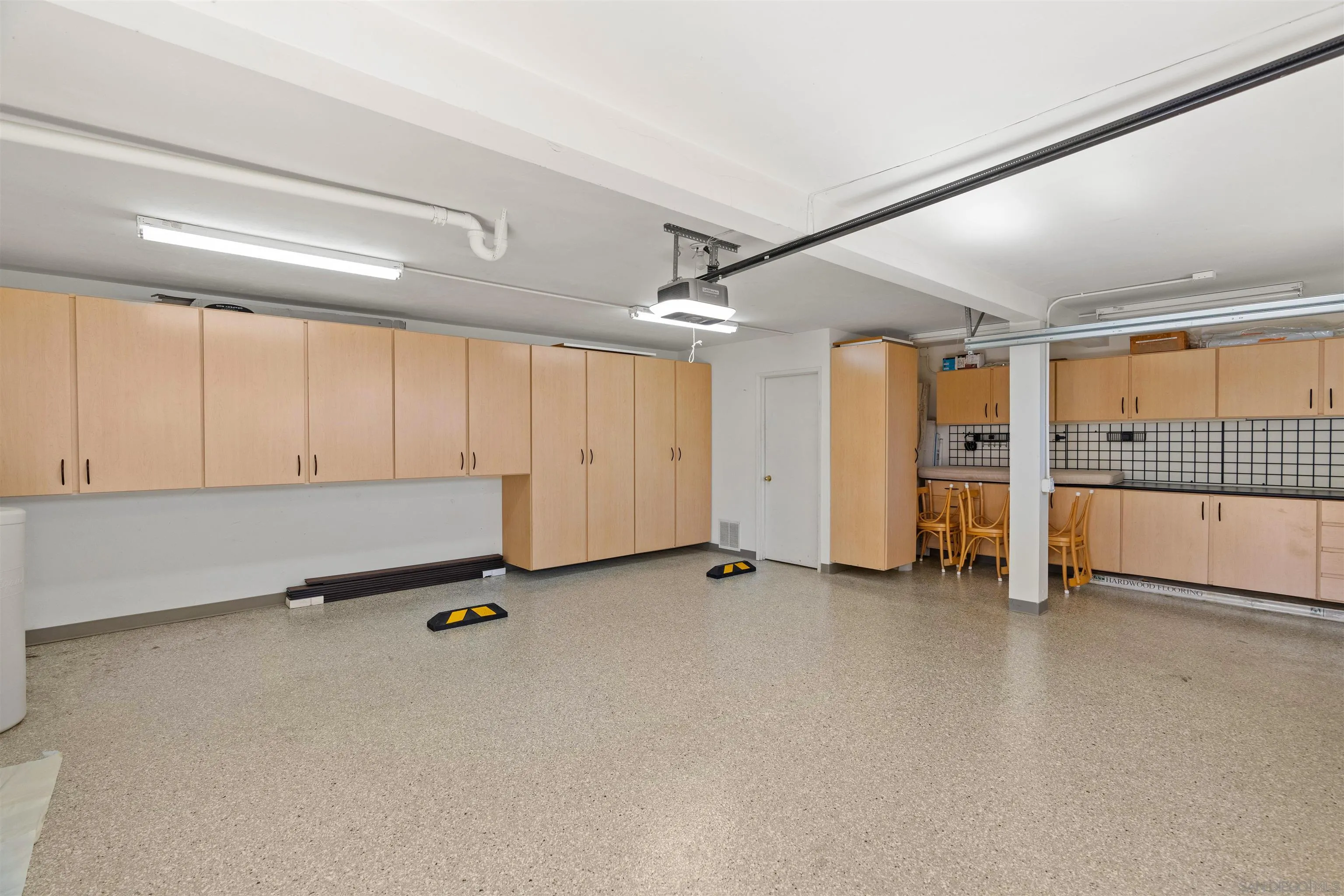 16032 Puerta Del Sol