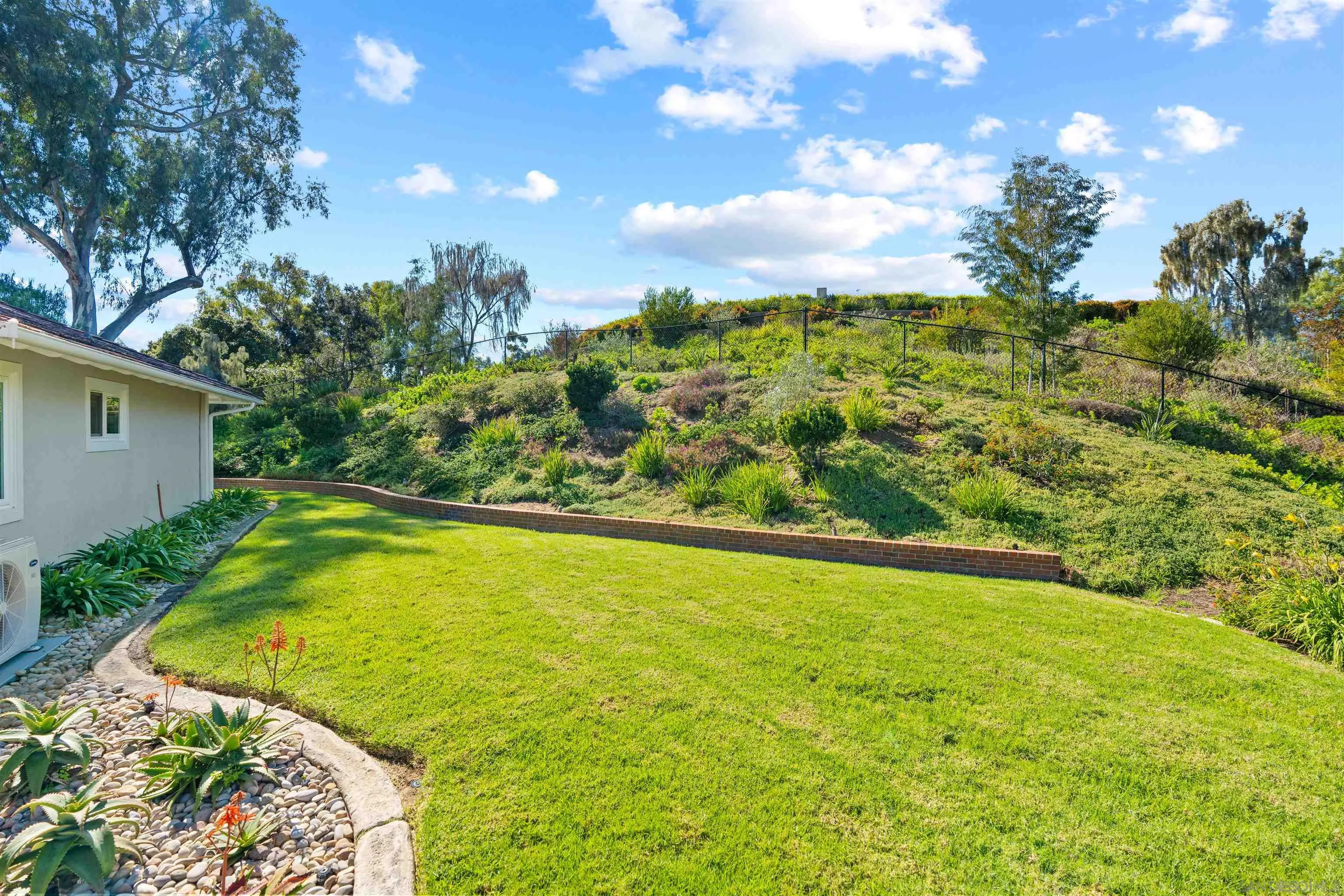 16032 Puerta Del Sol