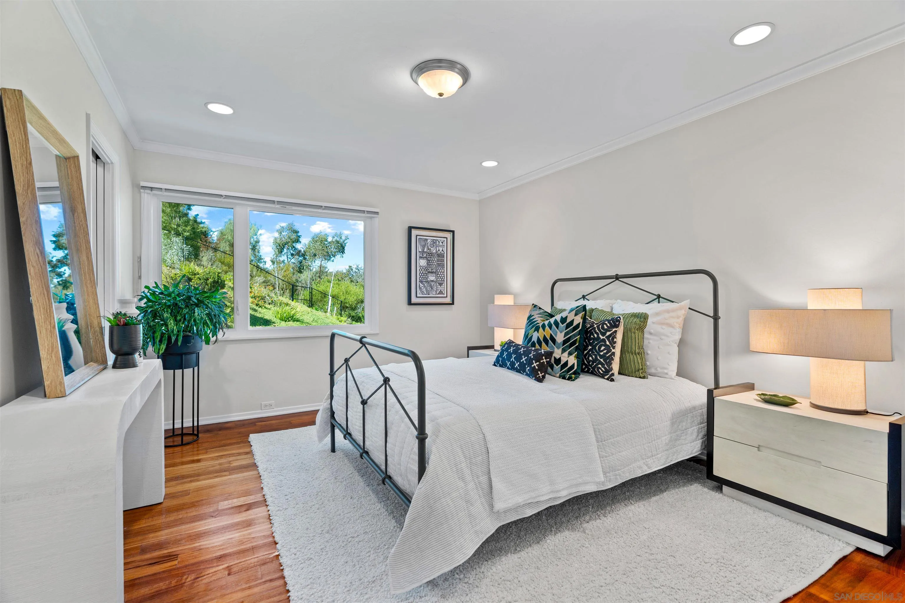 16032 Puerta Del Sol