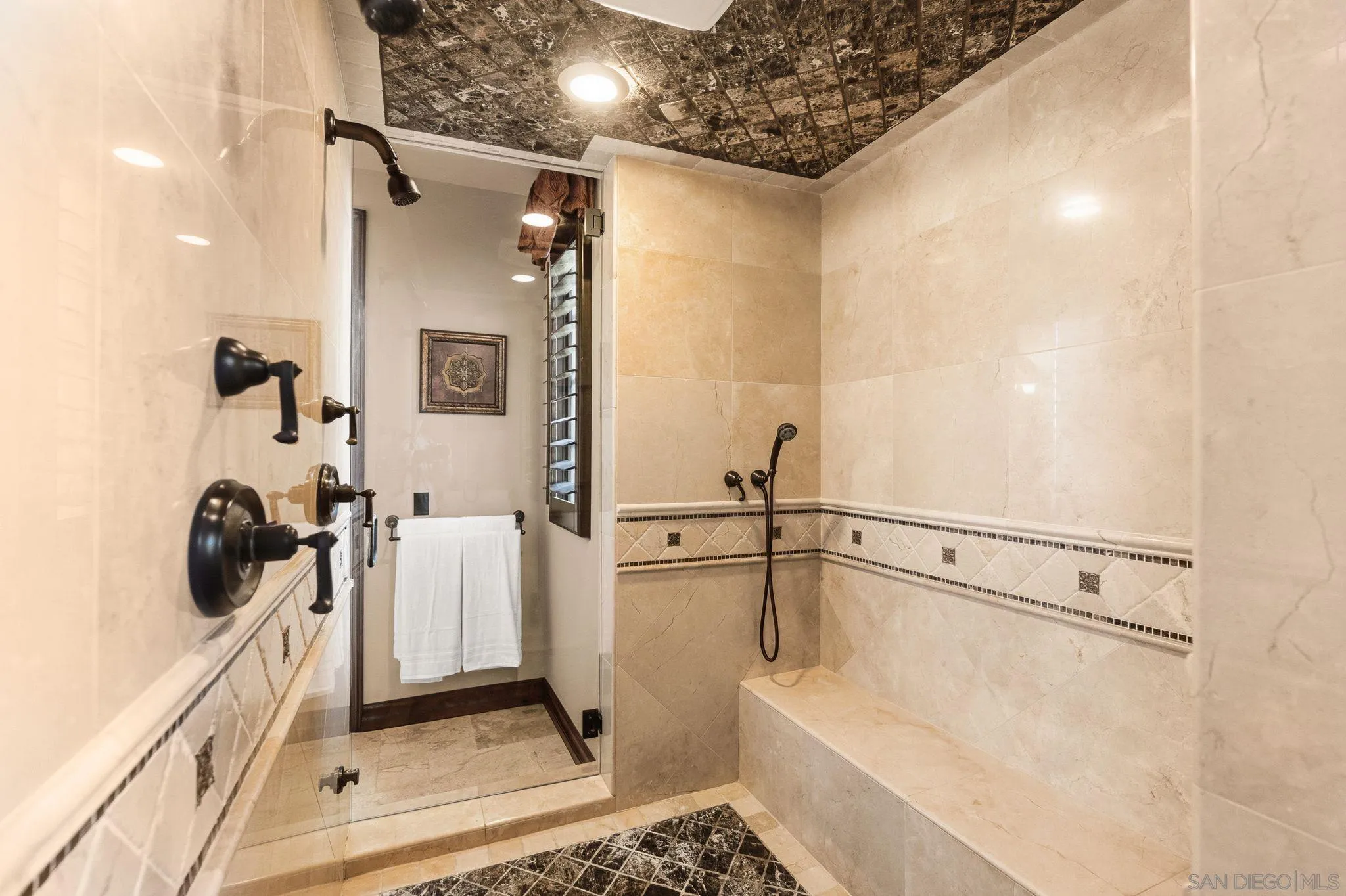 18323 Via Ambiente