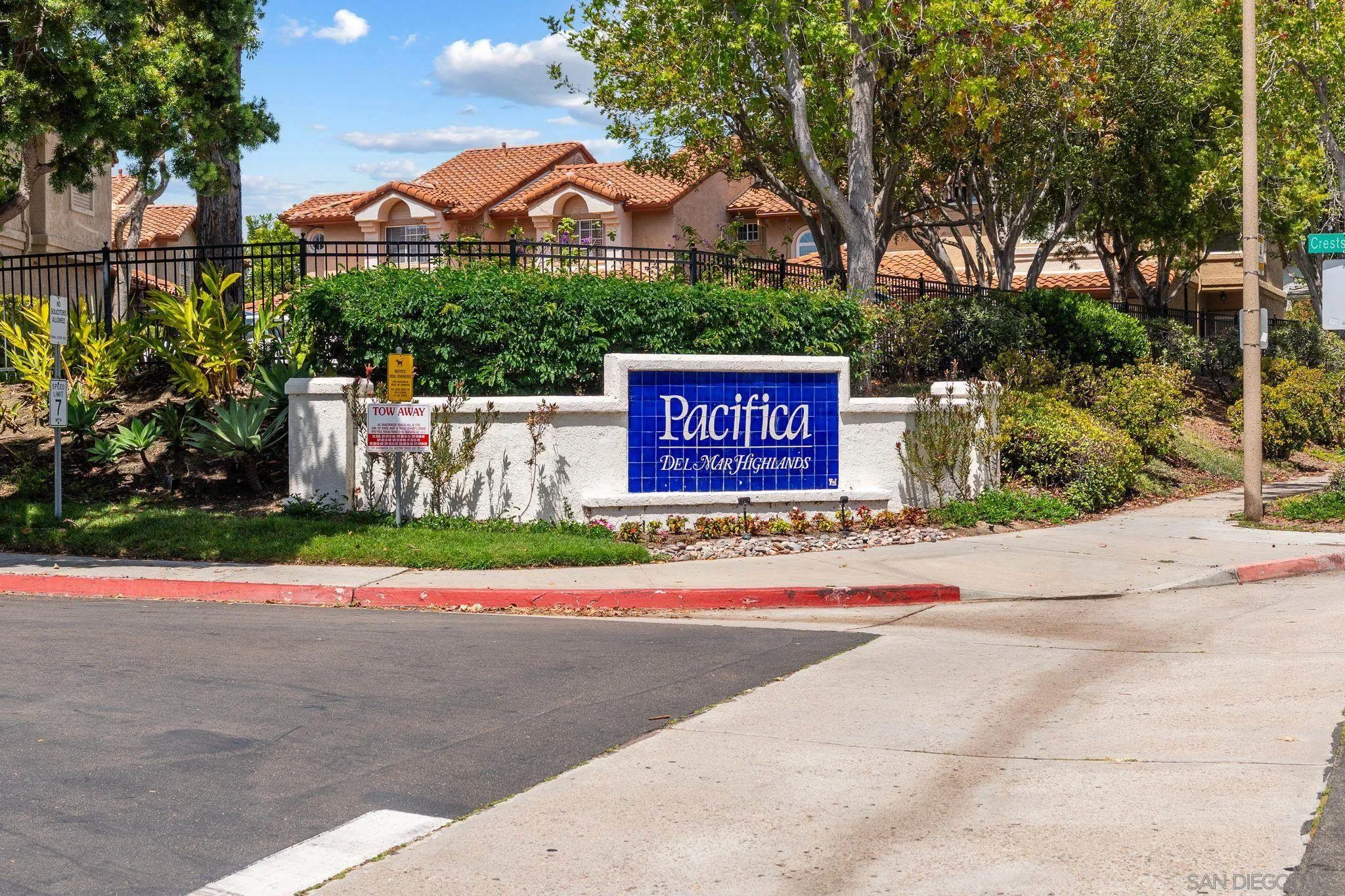 3821 Creststone Pl.