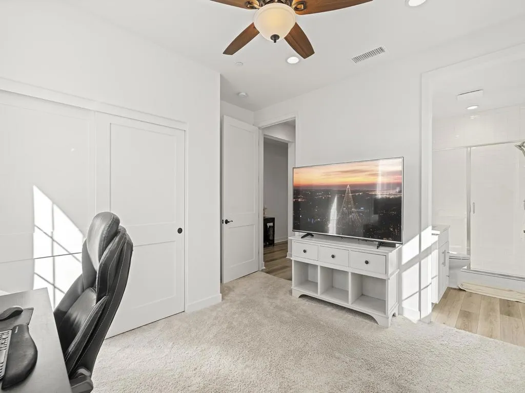 2971 Rue De Latour