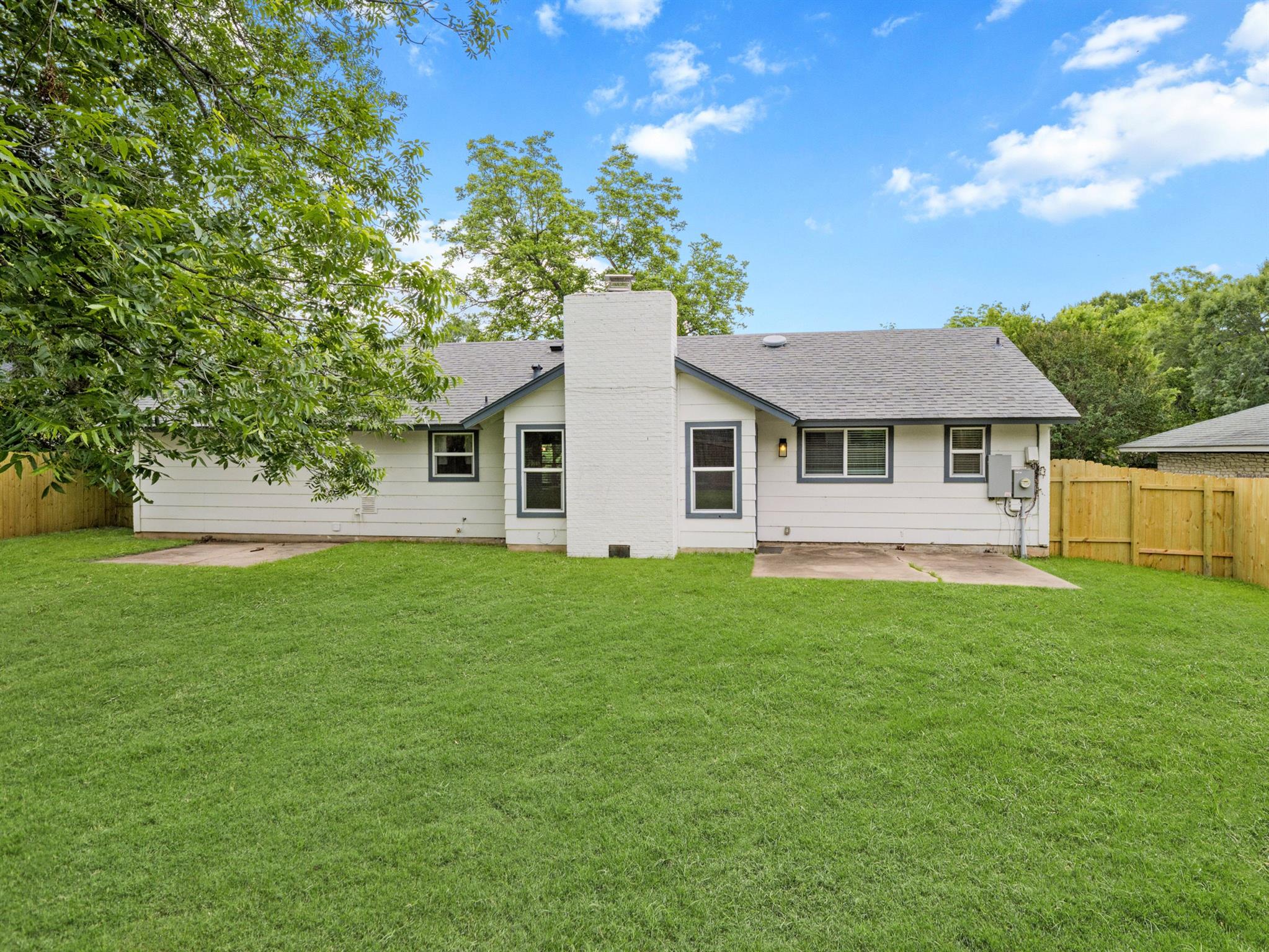 9204 Collinfield DR