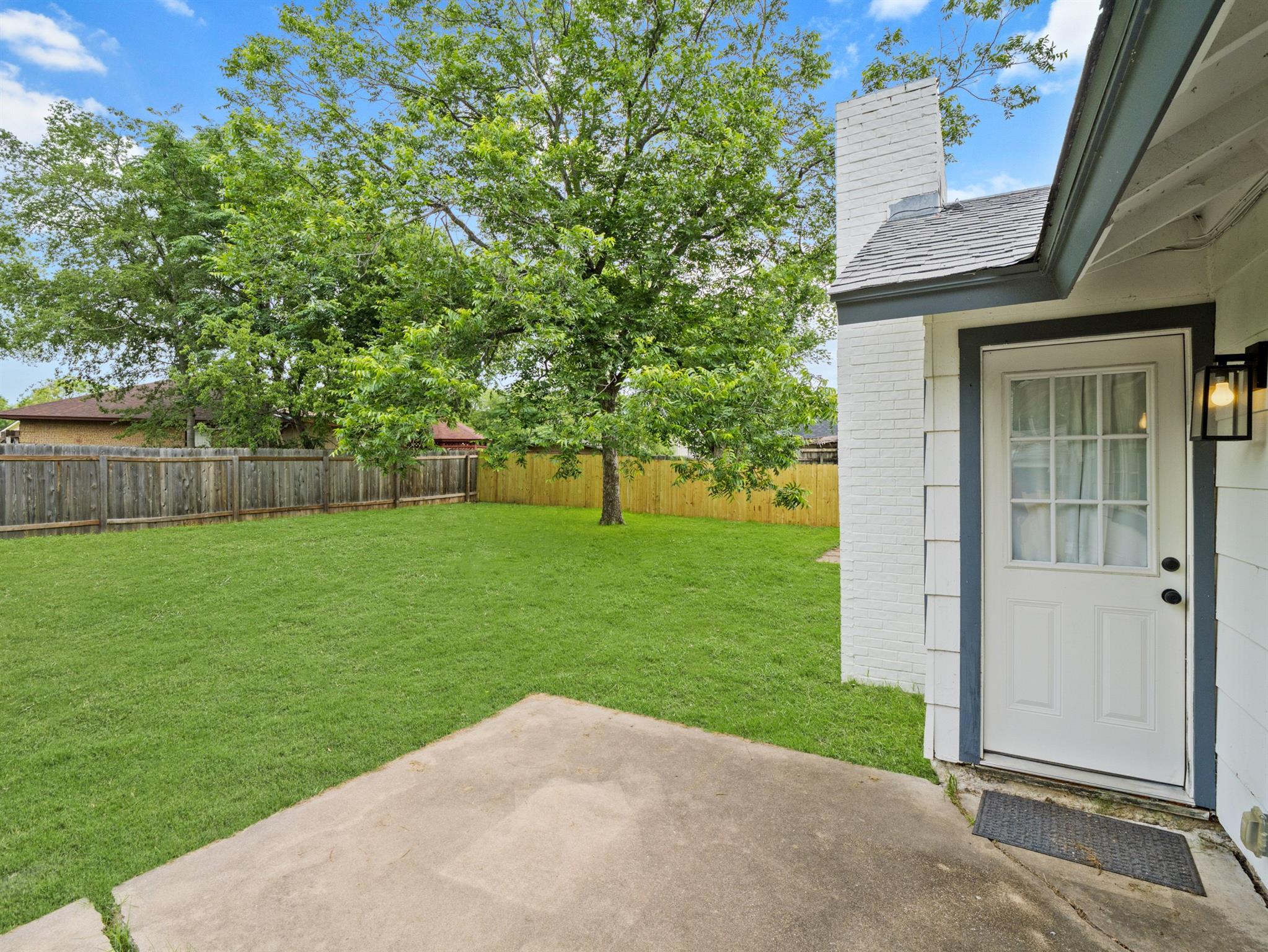 9204 Collinfield DR