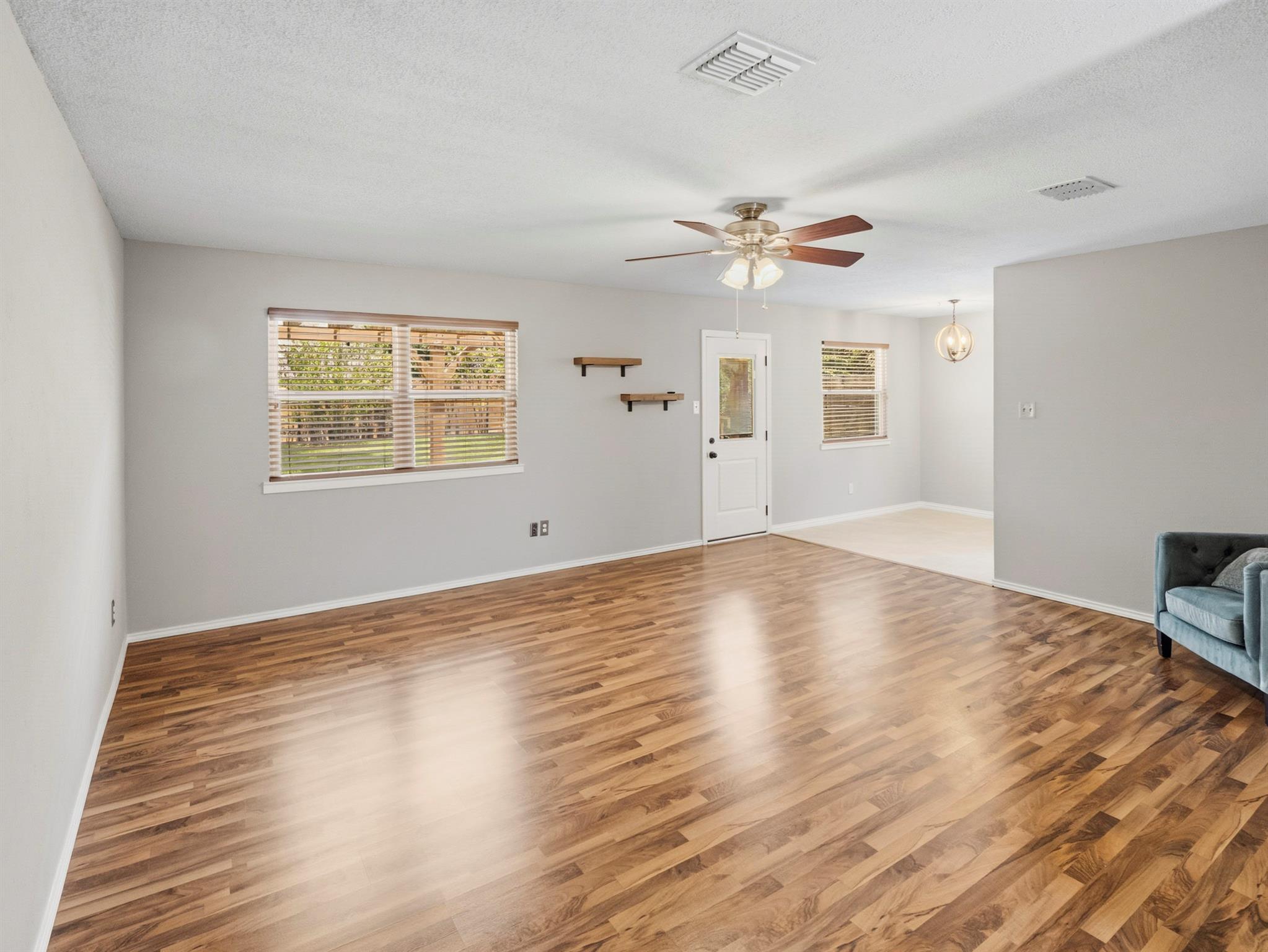11214 Prairie Dove CIR