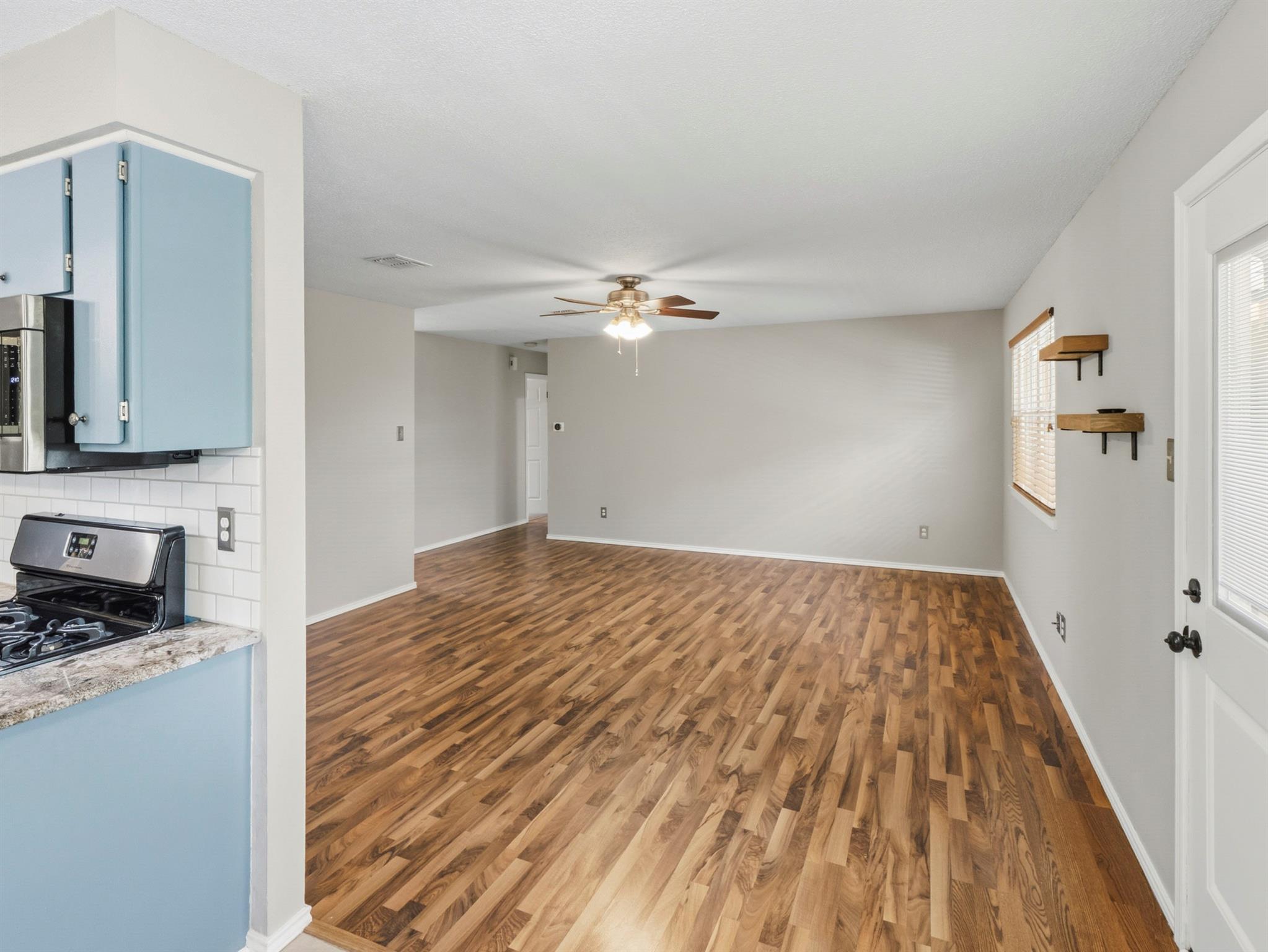 11214 Prairie Dove CIR
