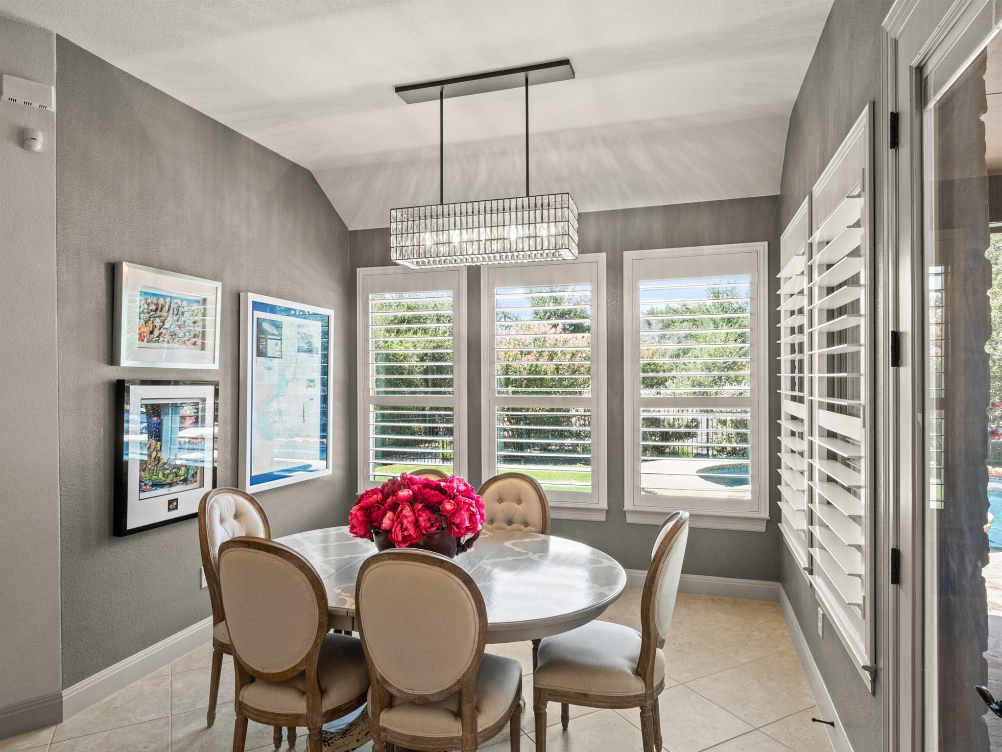 390 Hawthorne LOOP