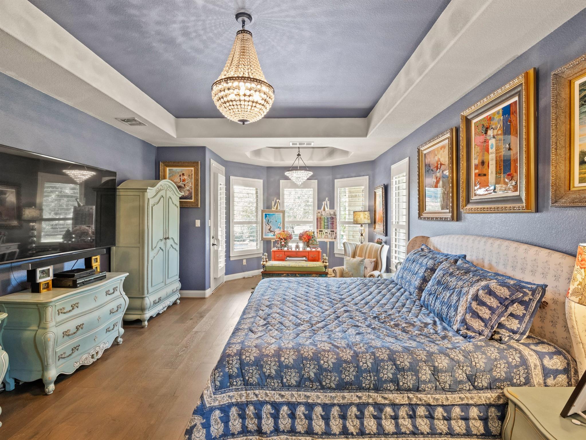 390 Hawthorne LOOP