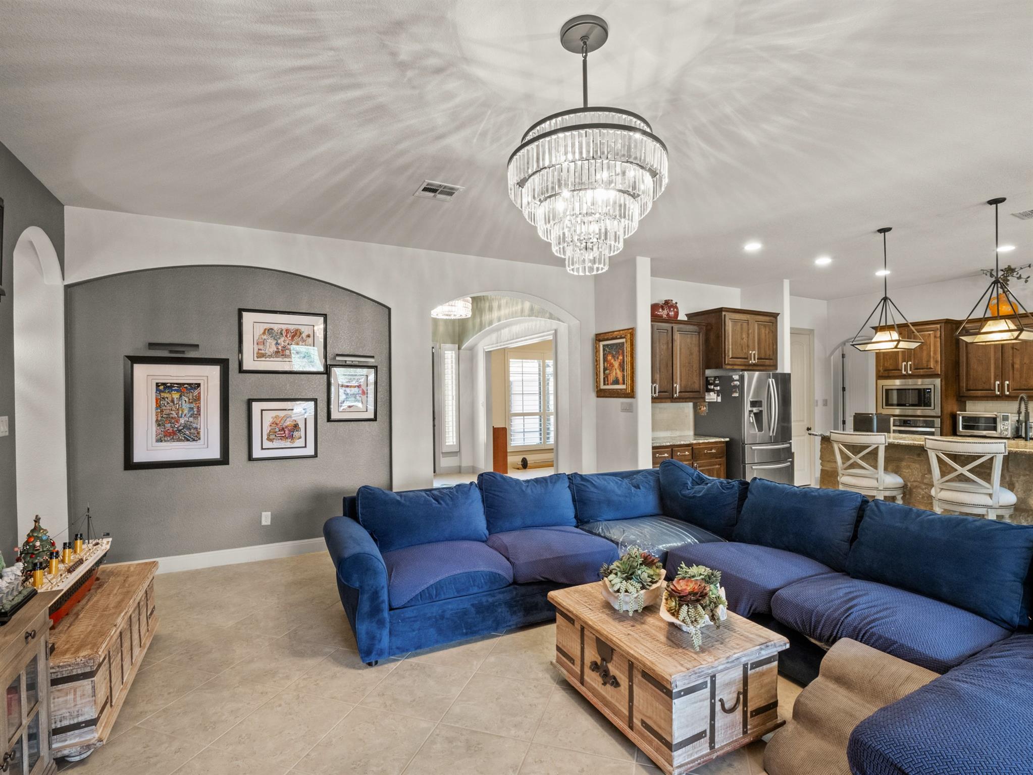 390 Hawthorne LOOP