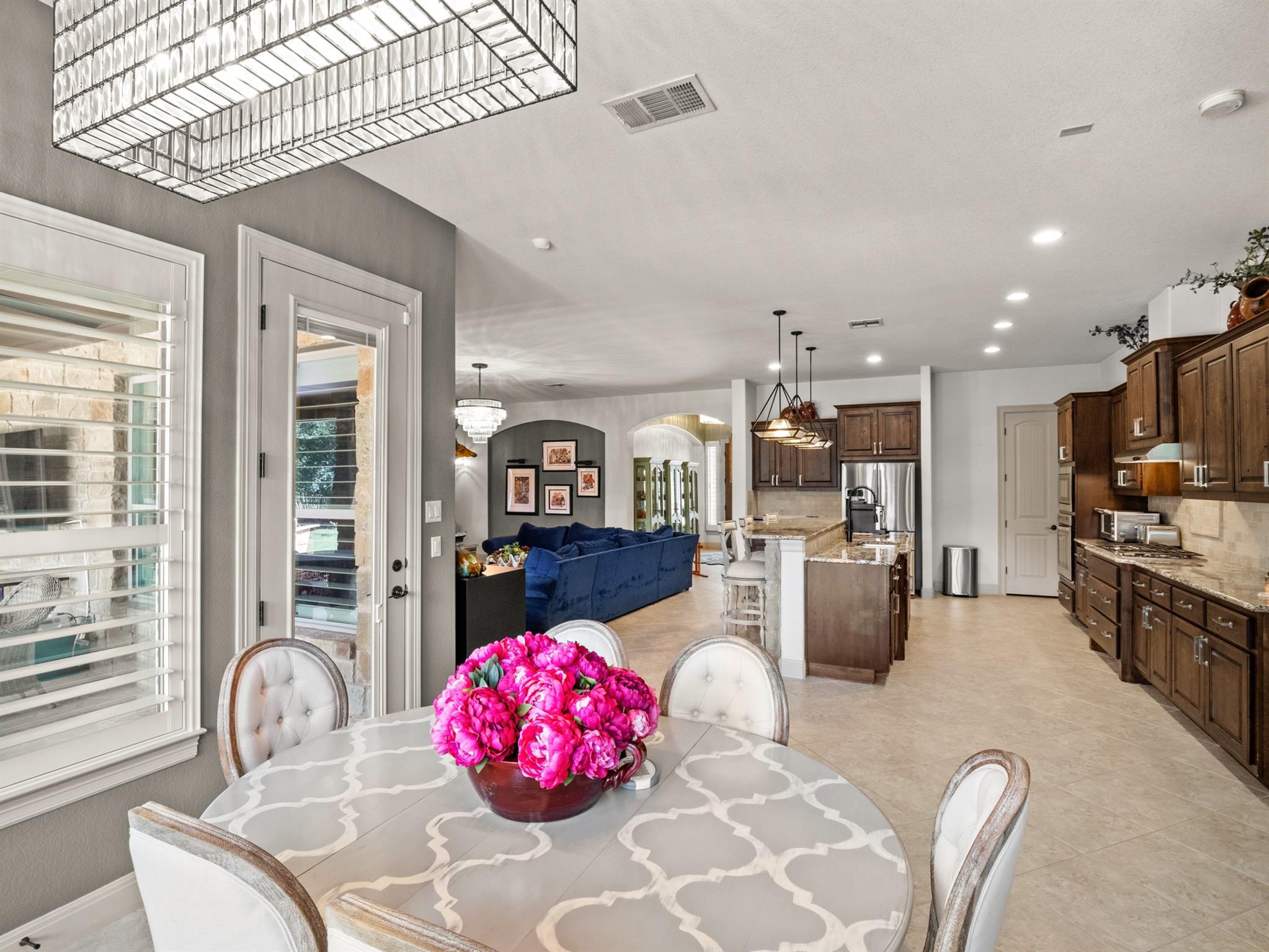 390 Hawthorne LOOP