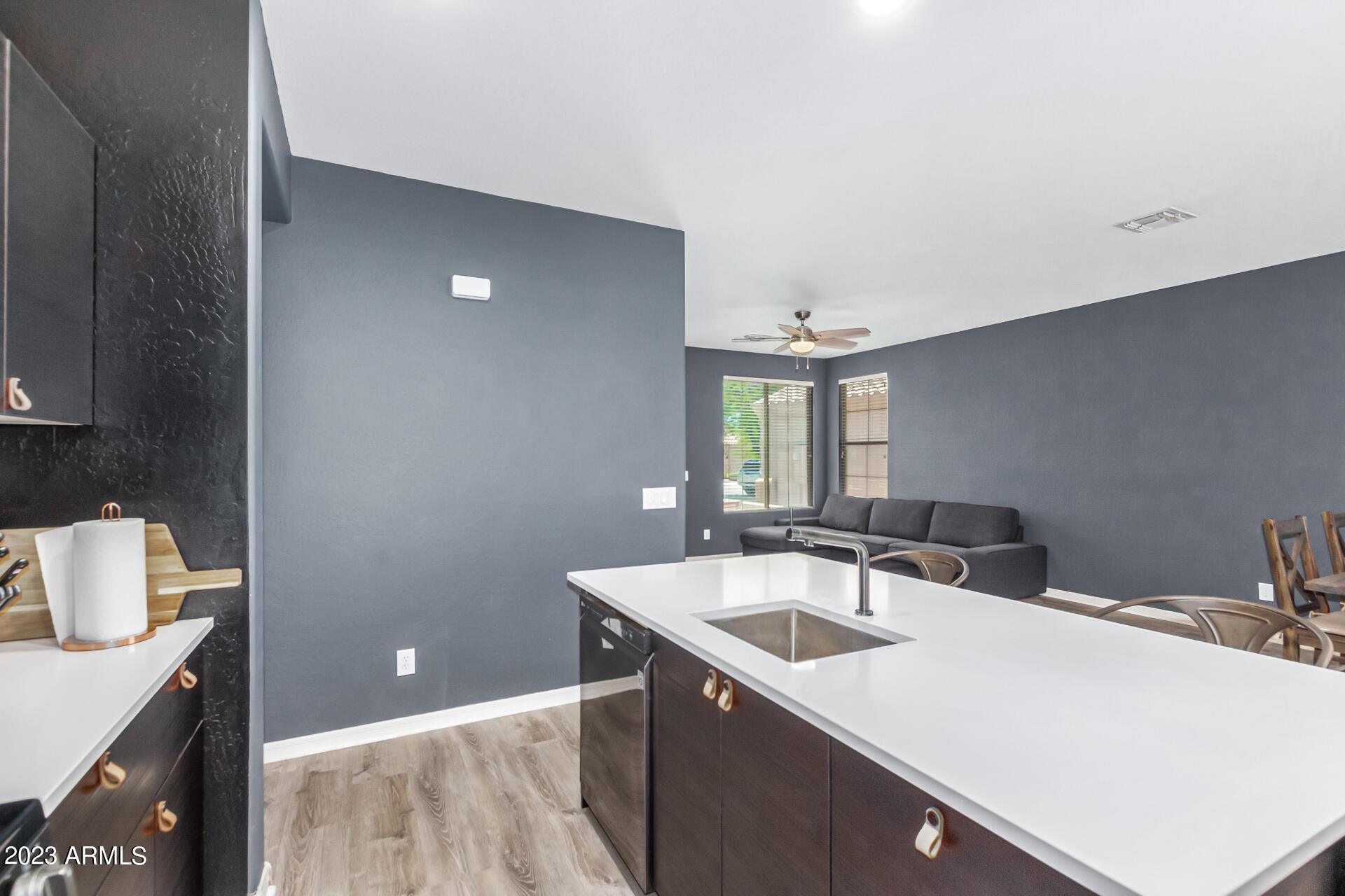 4514 E TRIGGER Way