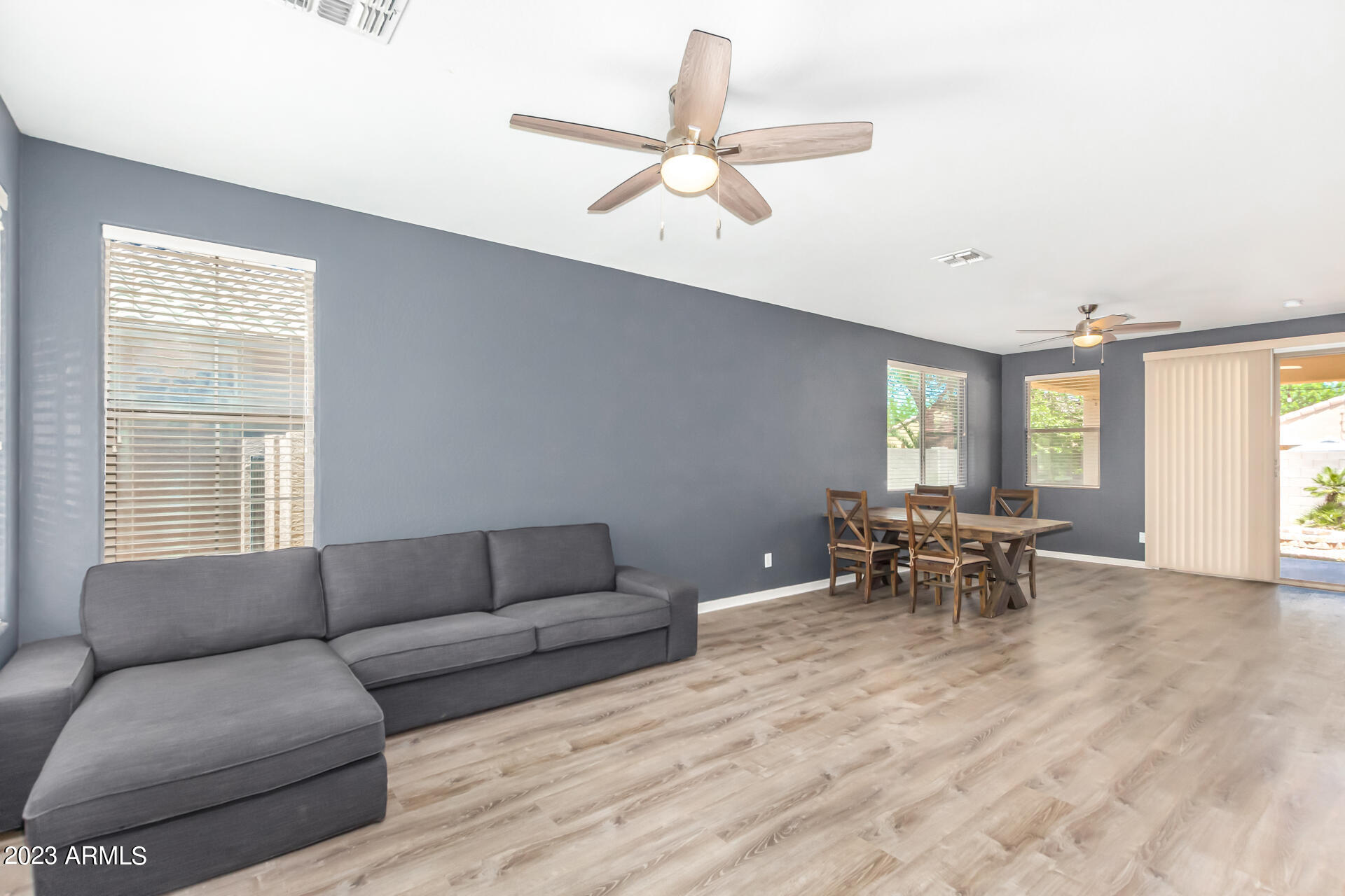 4514 E TRIGGER Way