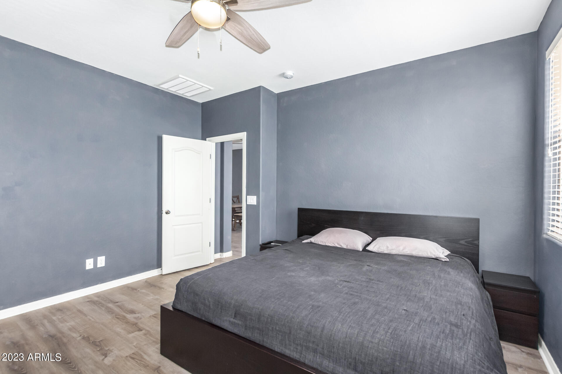 4514 E TRIGGER Way