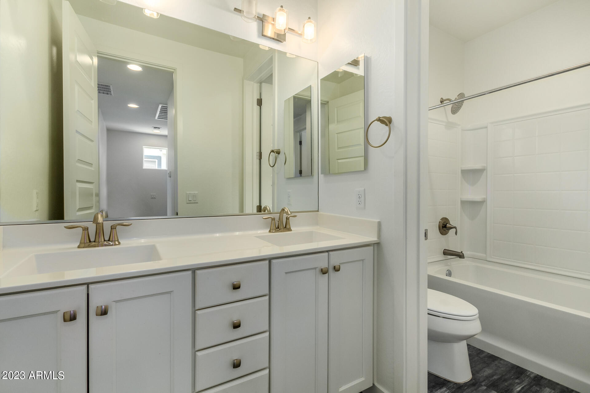 11900 N 32ND Street Unit: 17