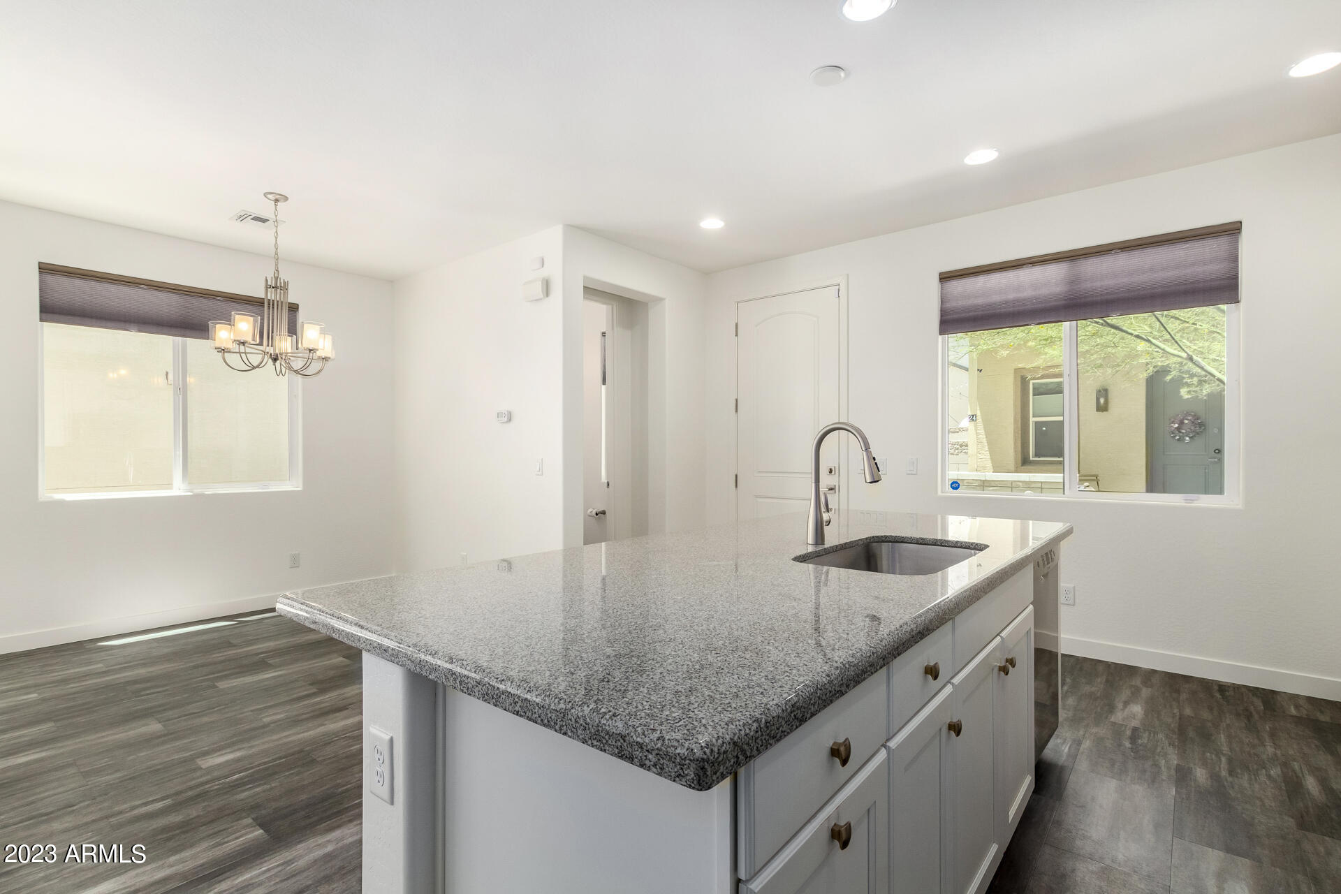 11900 N 32ND Street Unit: 17