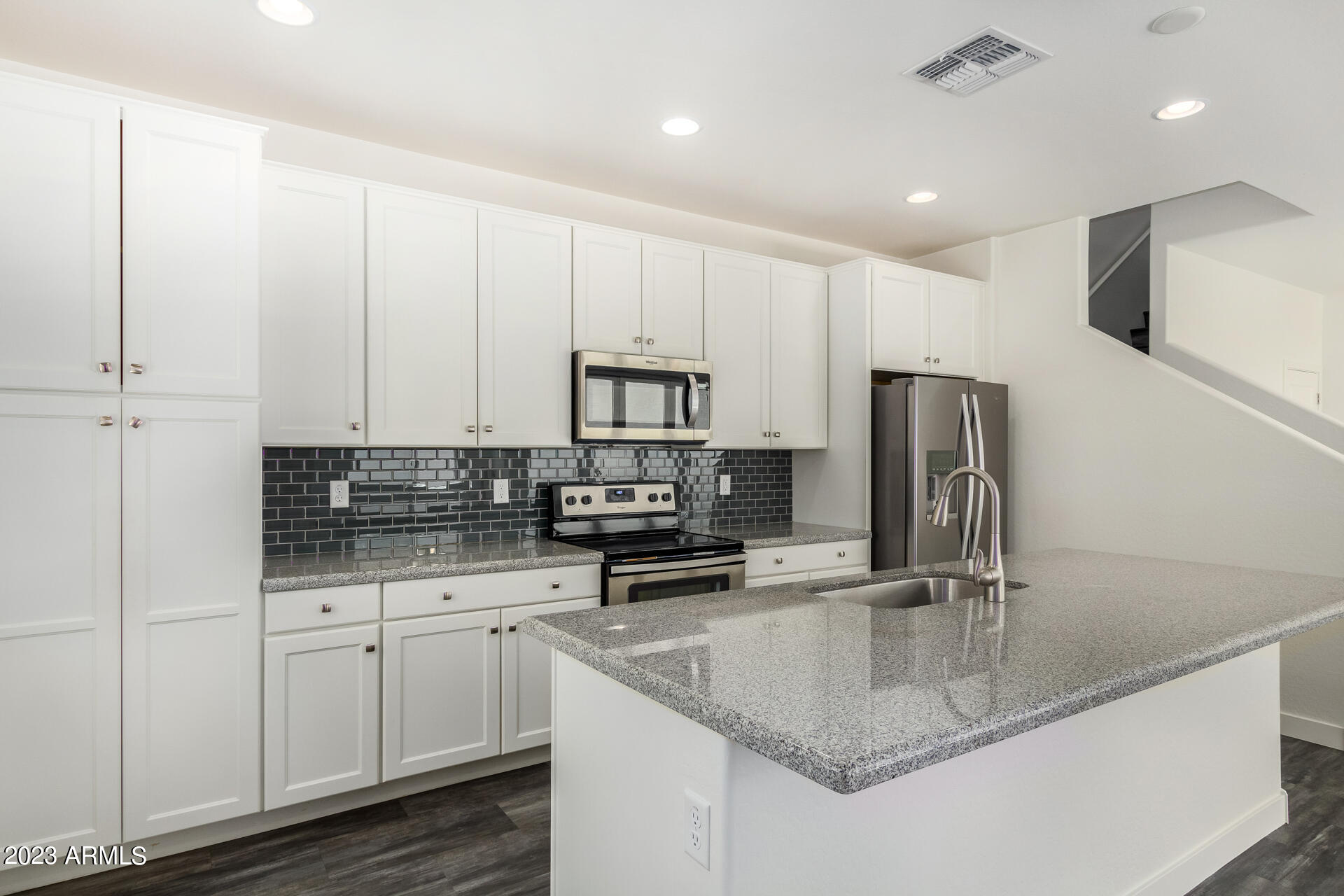 11900 N 32ND Street Unit: 17