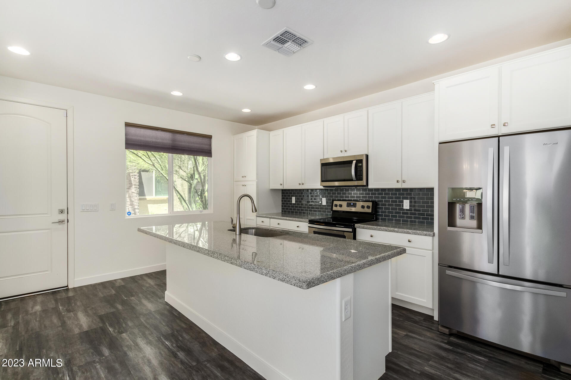 11900 N 32ND Street Unit: 17